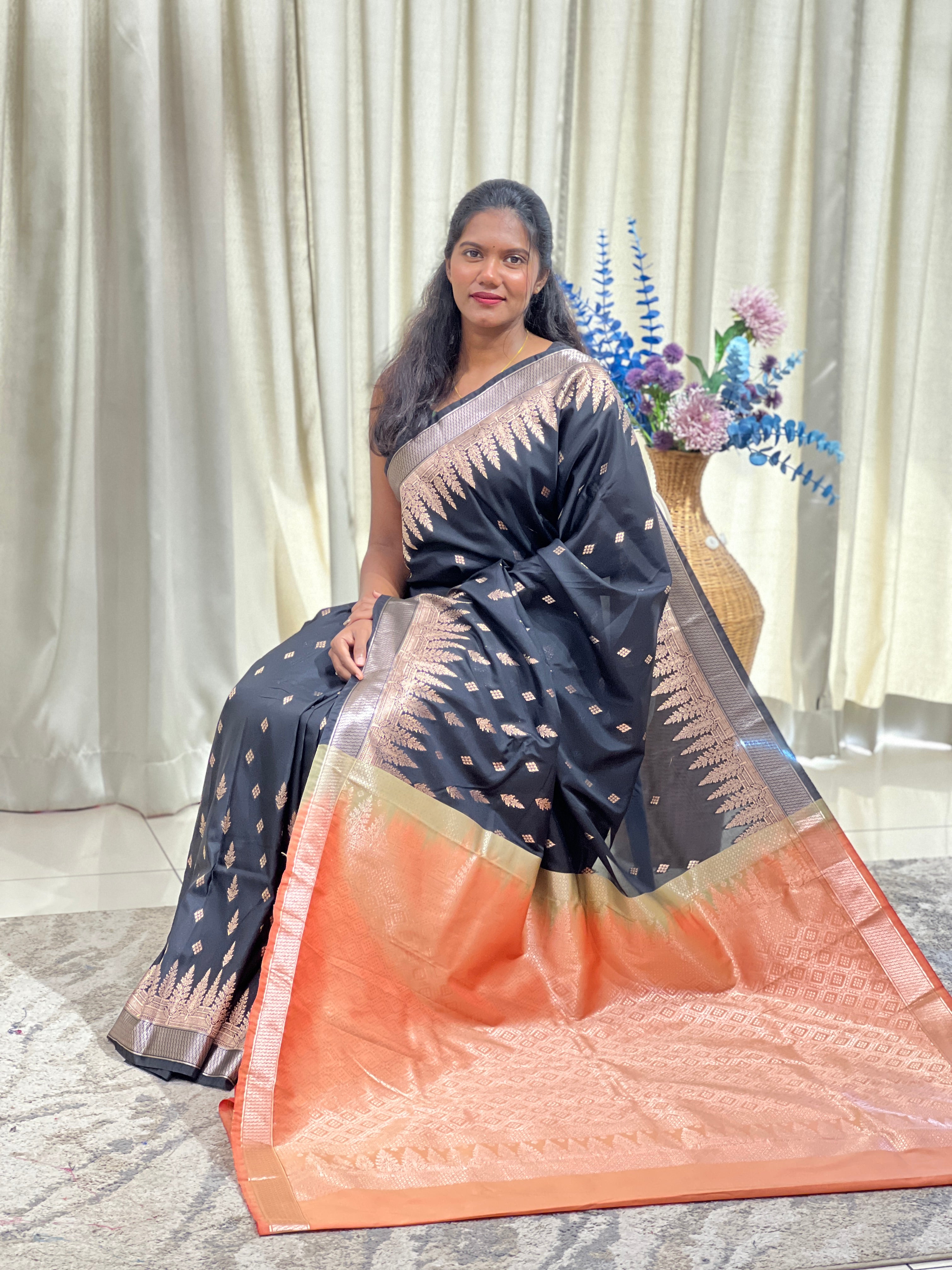 Temple Border Pattern Semi Soft Silk | RVS257