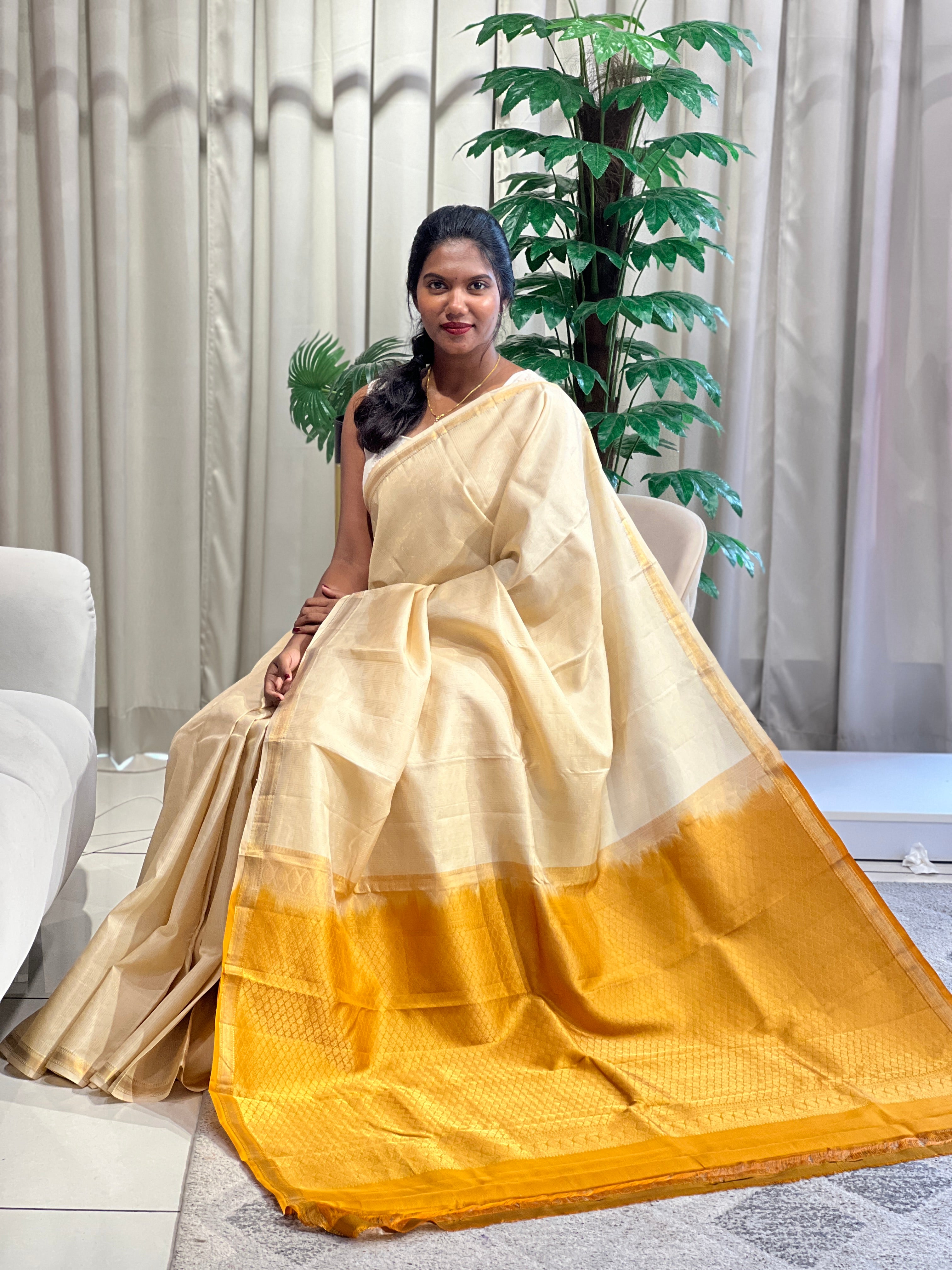 Geometrical Pattern Soft Silk Saree | KSO120