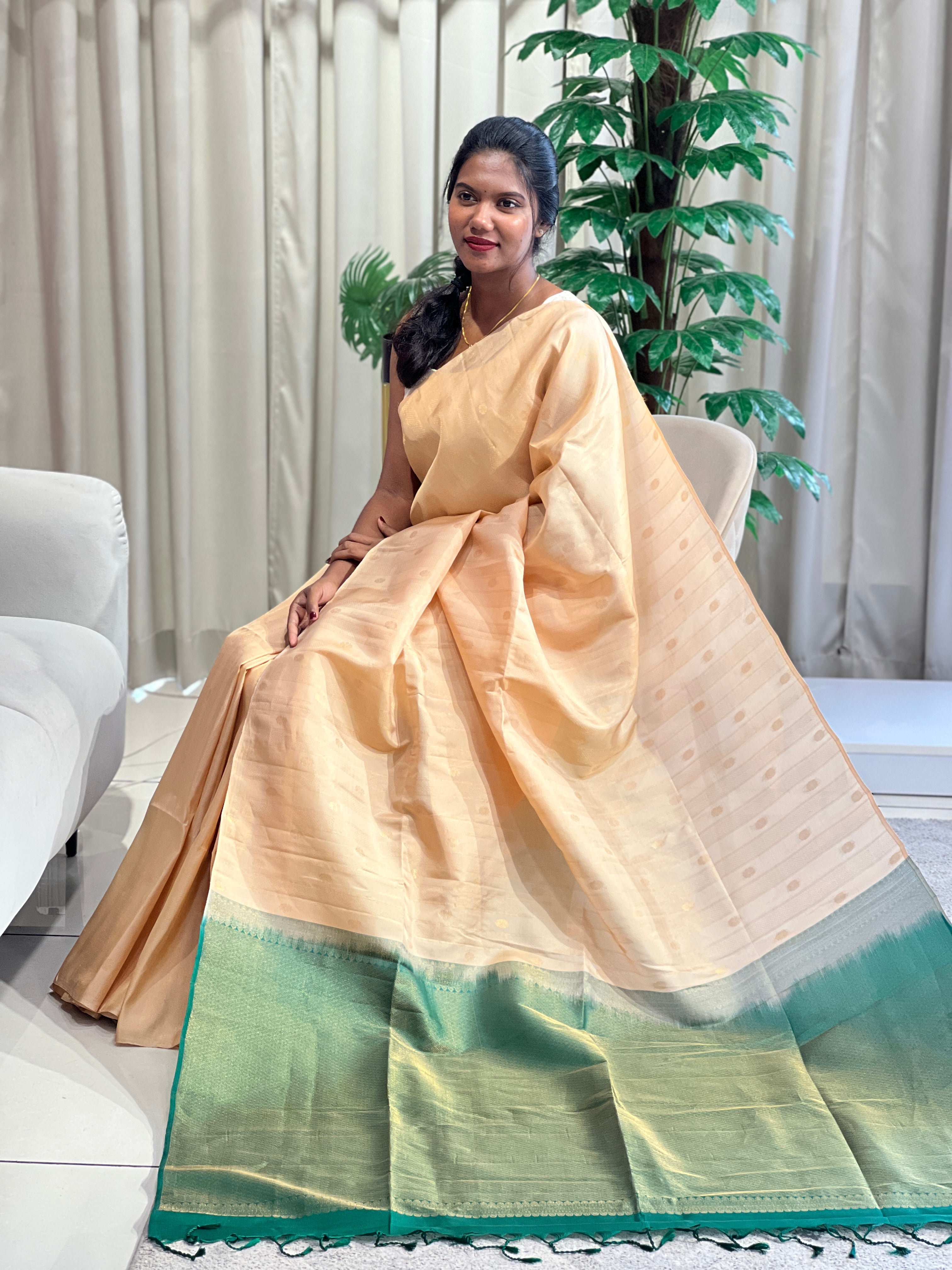 Zari Buta Woven Soft Silk Saree | KSO130
