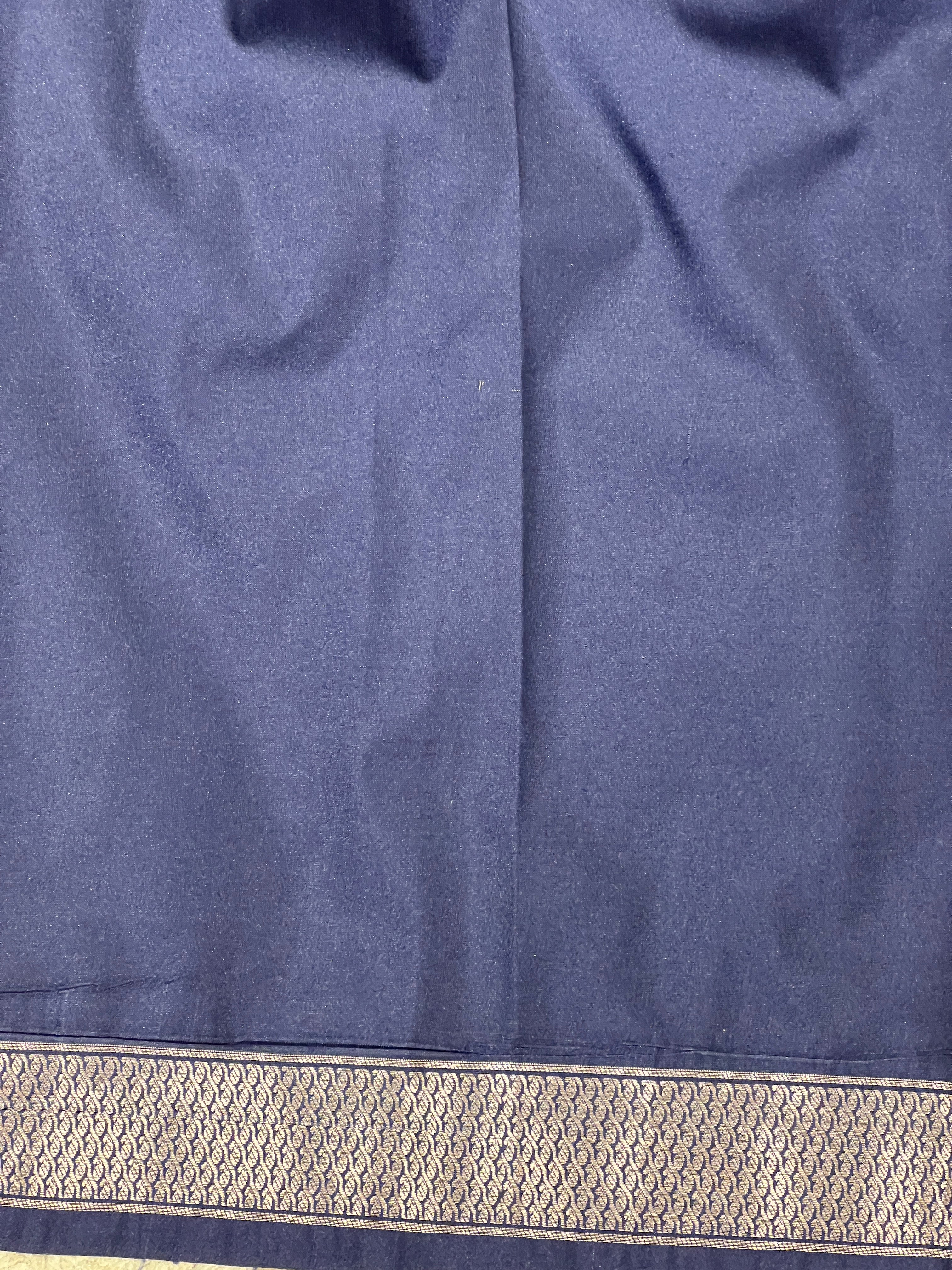 Temple Border Pattern Semi Soft Silk | RVS256
