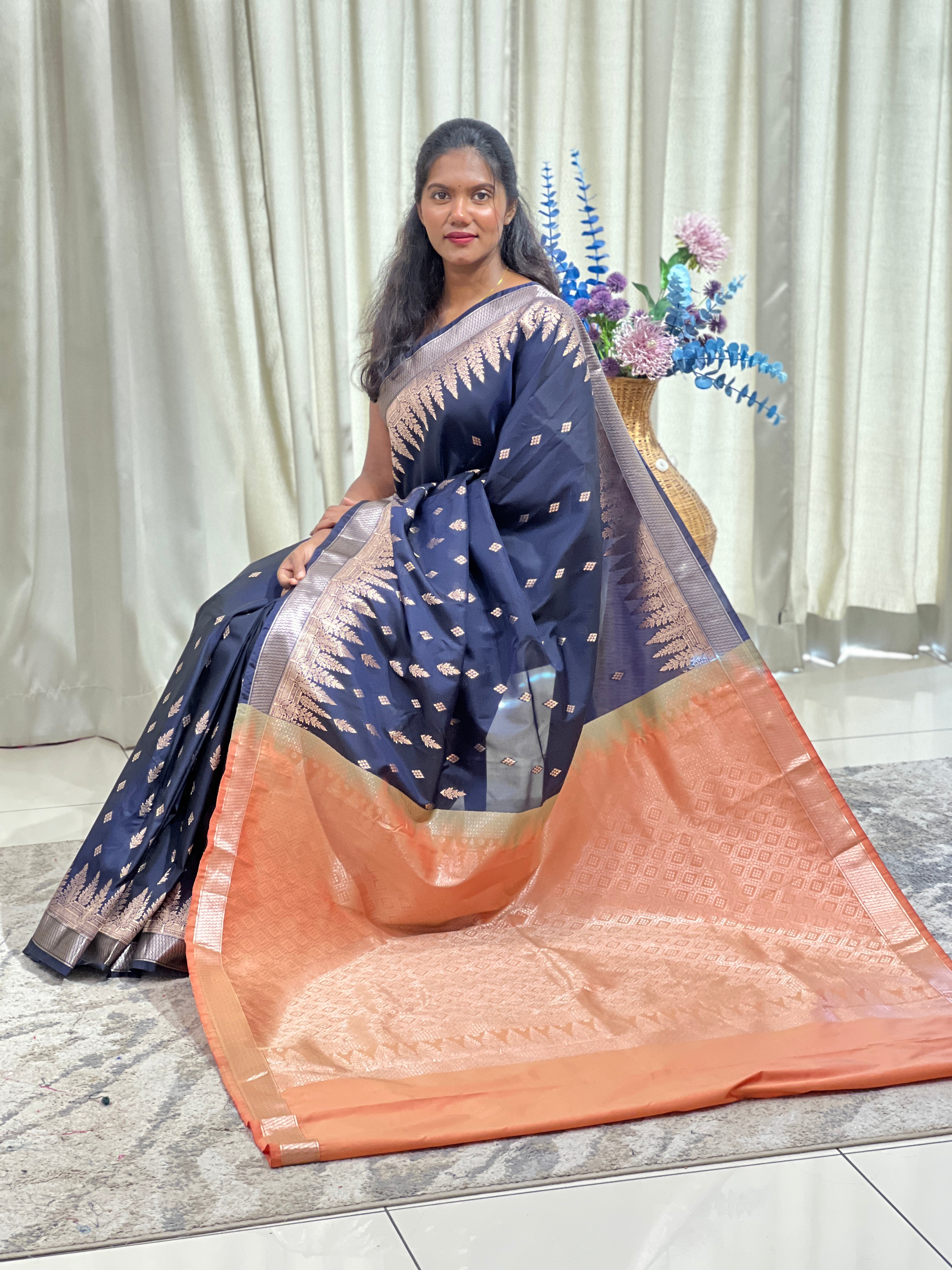 Temple Border Pattern Semi Soft Silk | RVS264