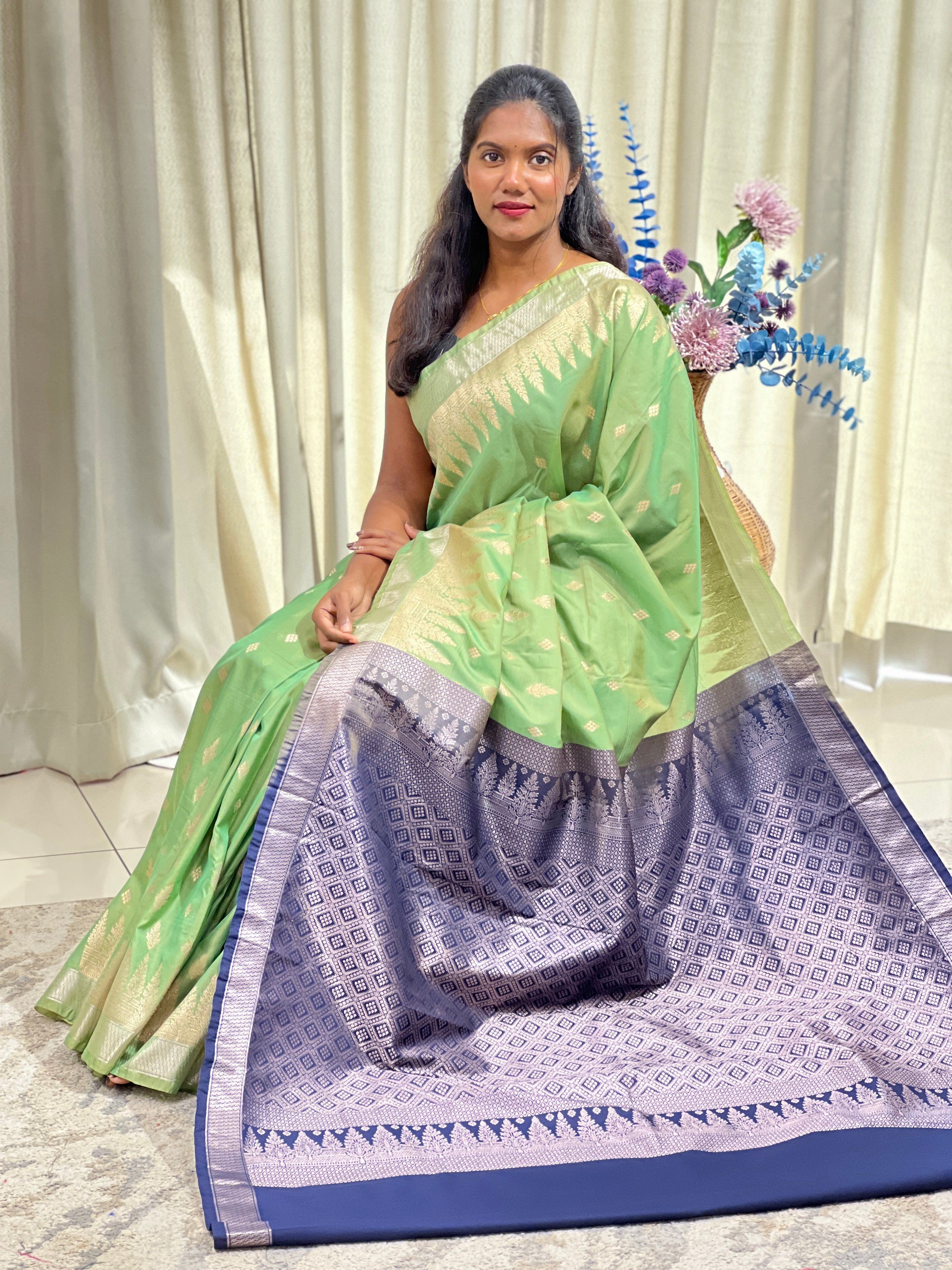Temple Border Pattern Semi Soft Silk | RVS259