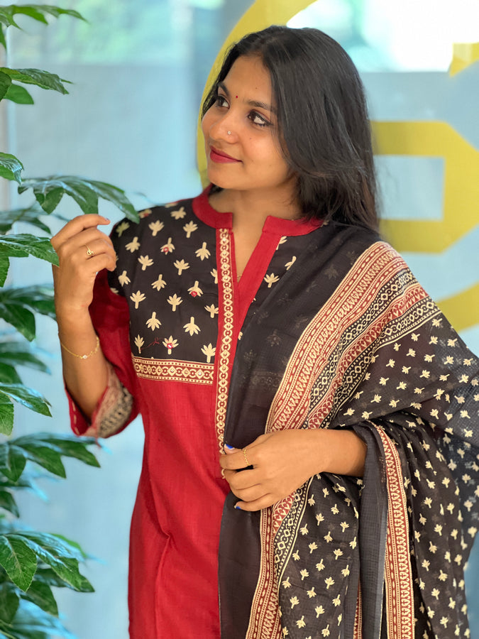 Printed Cotton Kurta Set | DE161