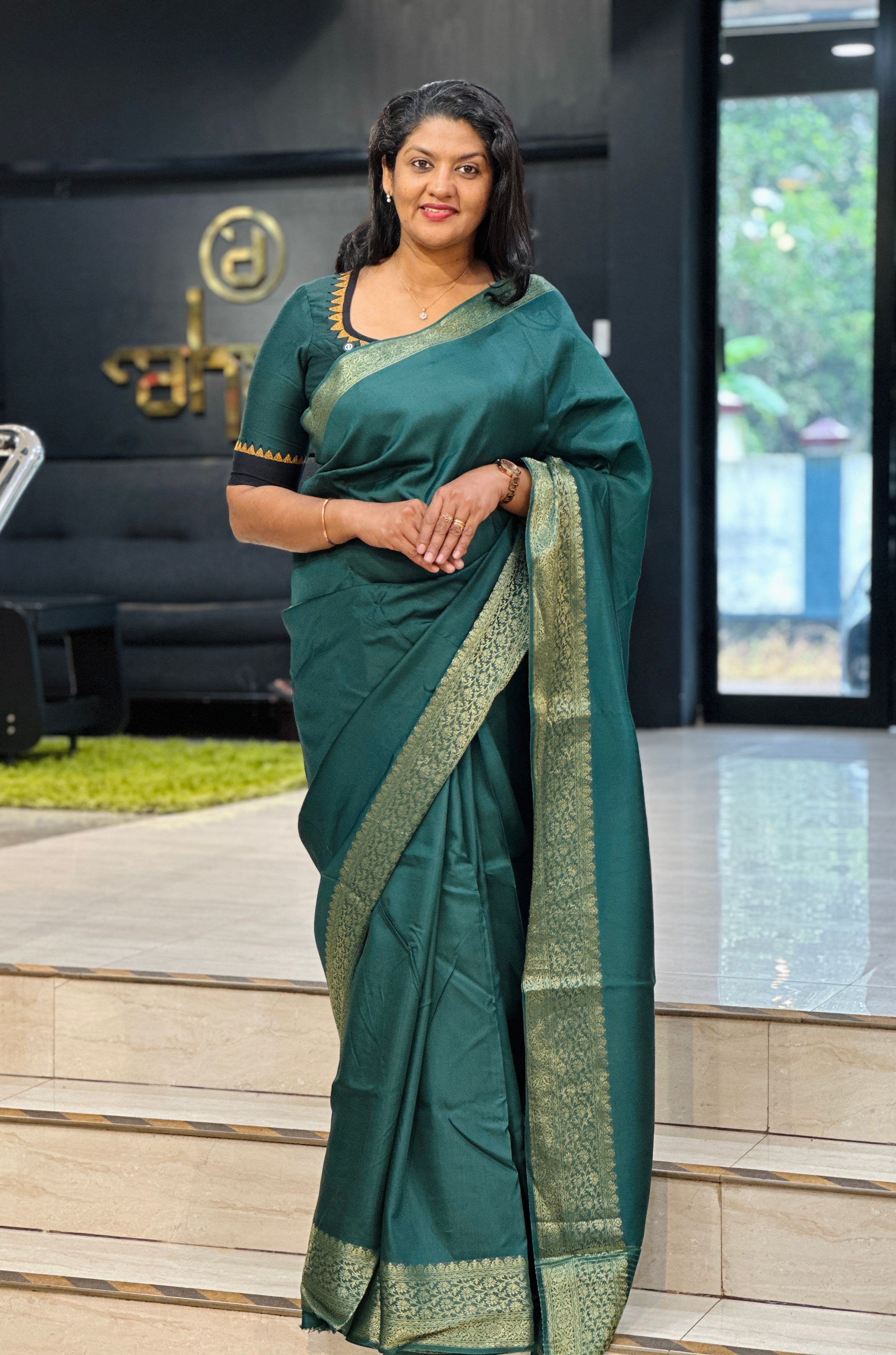 Banarasi Woven Pattern Border Semi Silk Saree | NN483