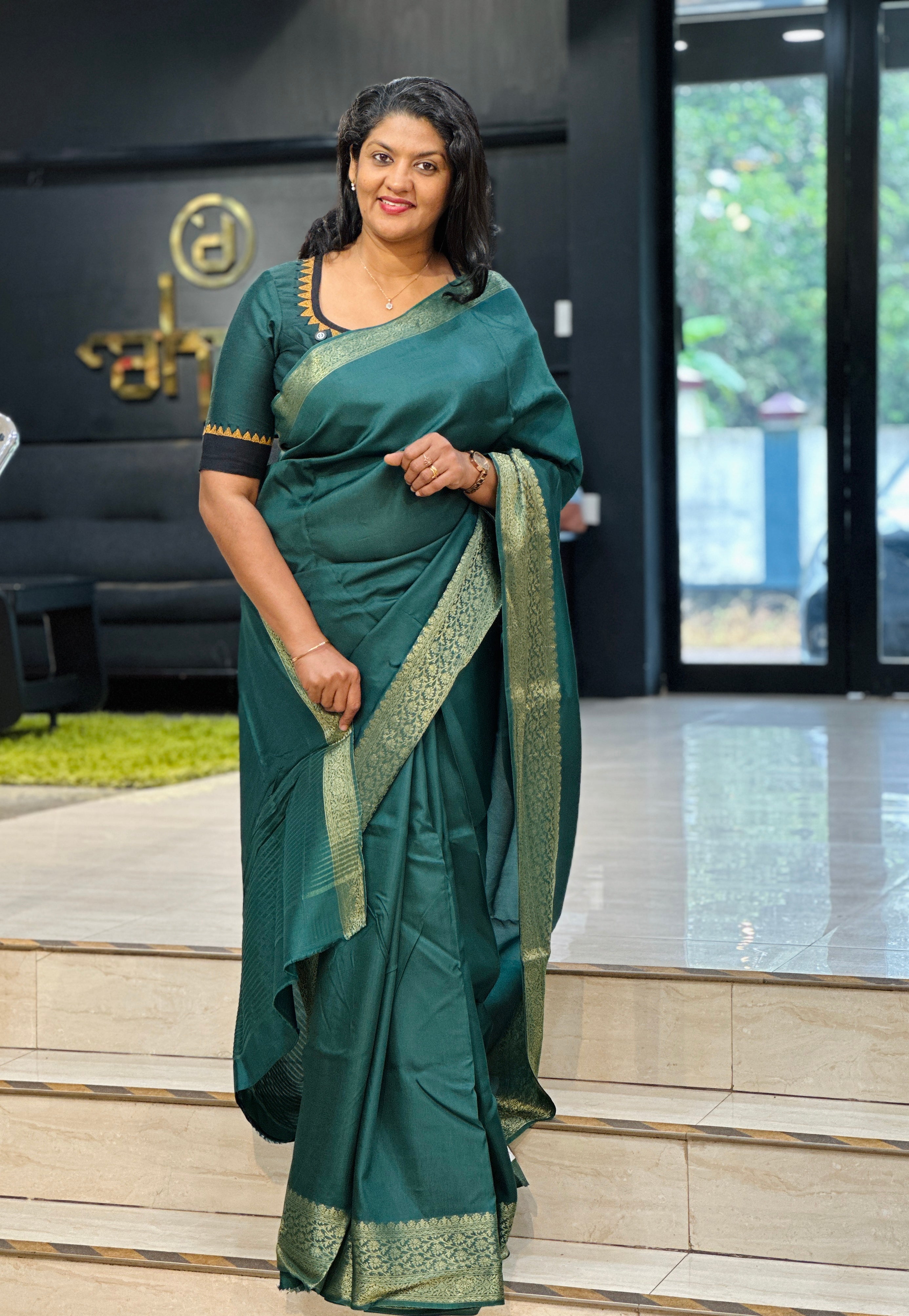 Banarasi Woven Pattern Border Semi Silk Saree | NN483