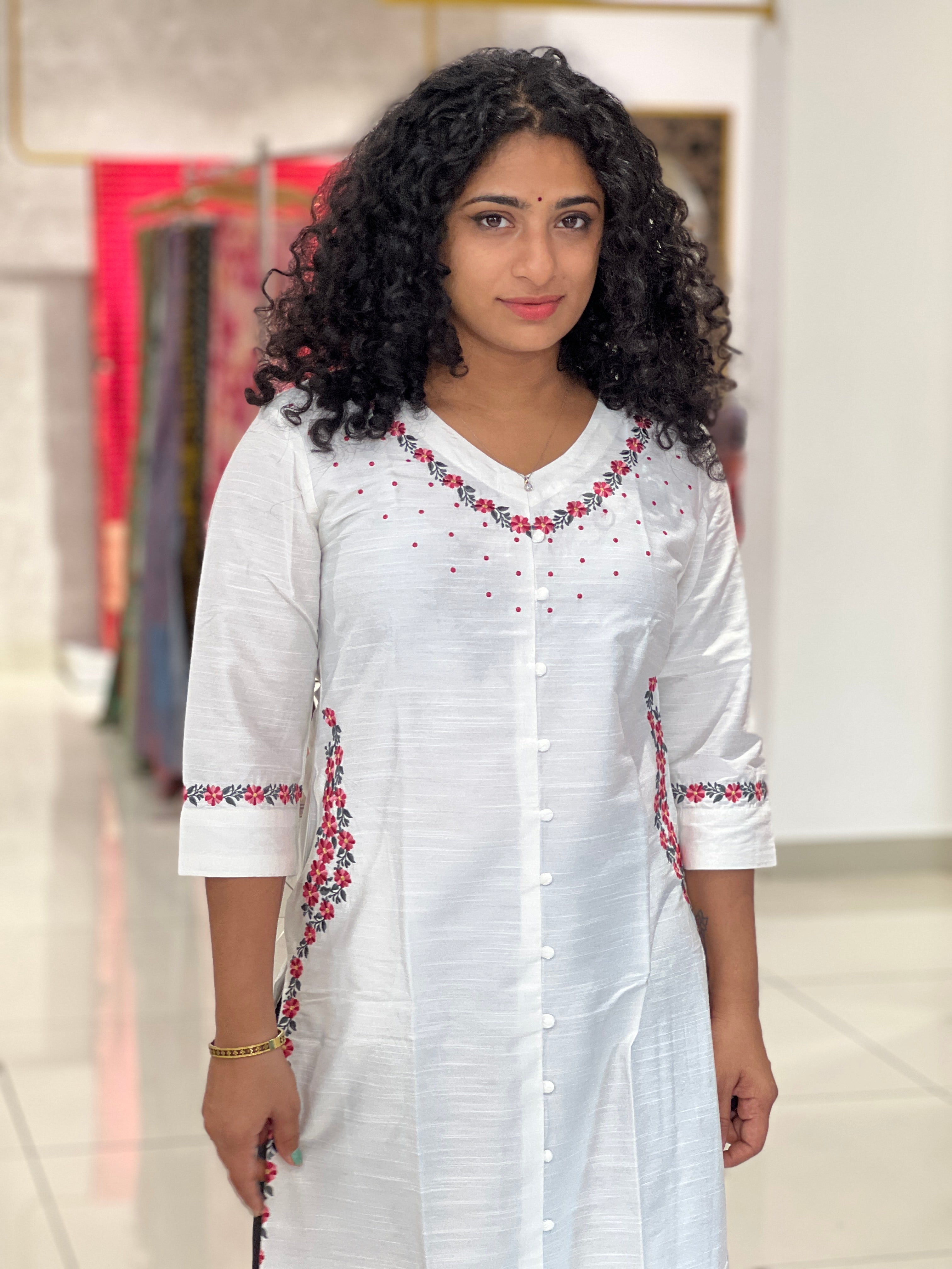 Embroidery Slub Silk Kurta | VS136