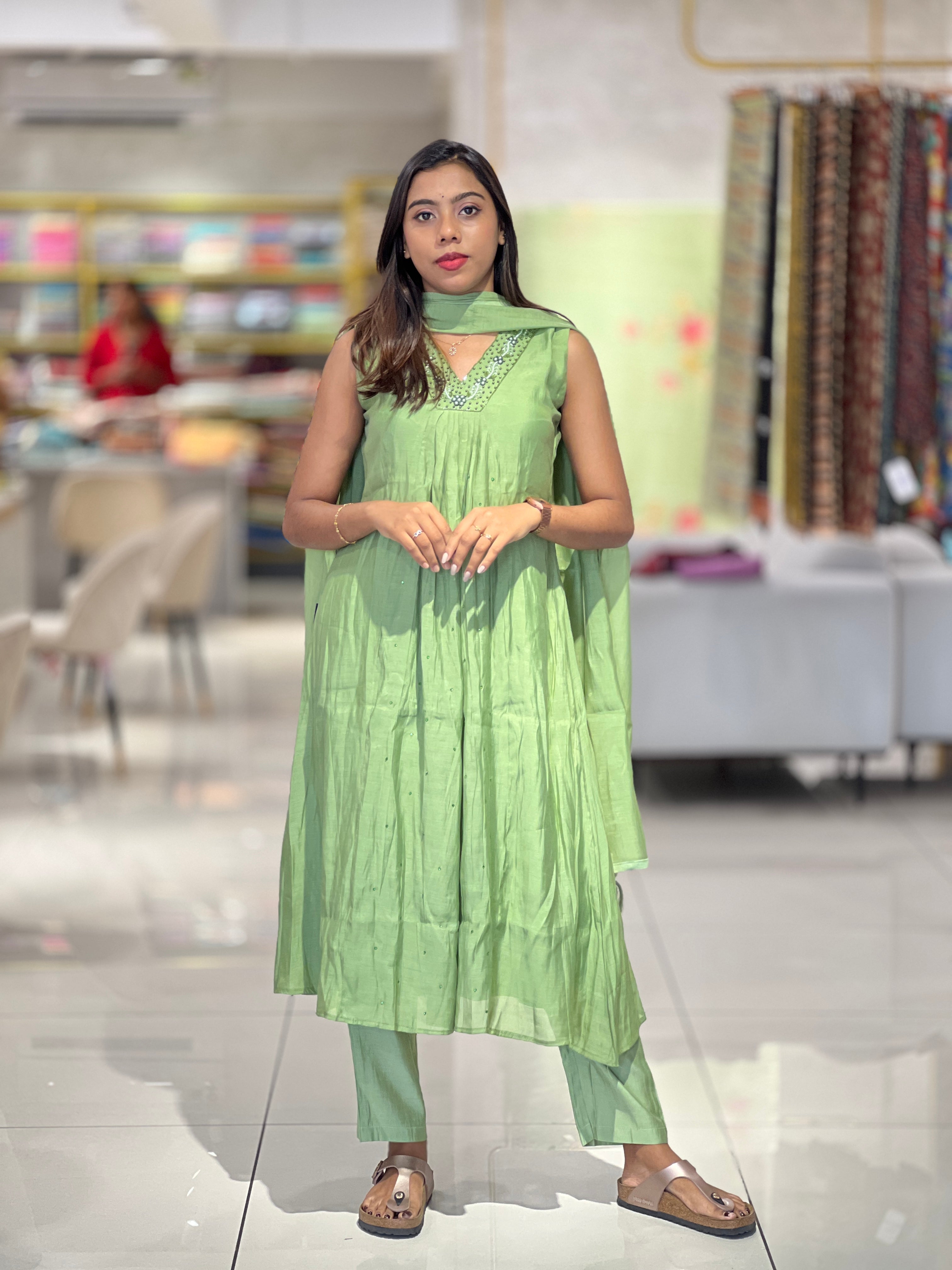 Hand Work Detailed Chanderi Kurta Set | NAI135