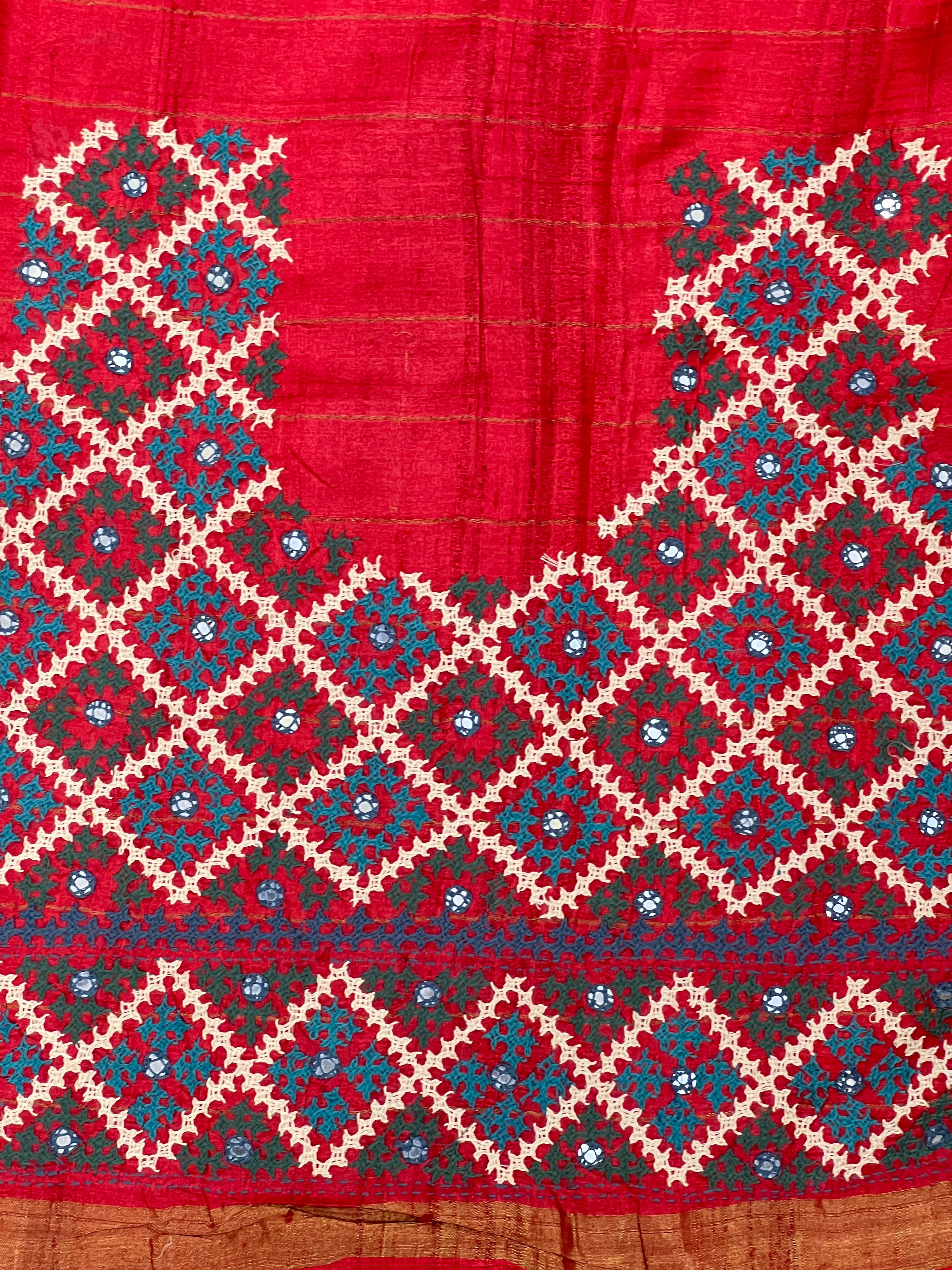 Golden Zari Check Woven Pattern Tussar Saree | SBS1450