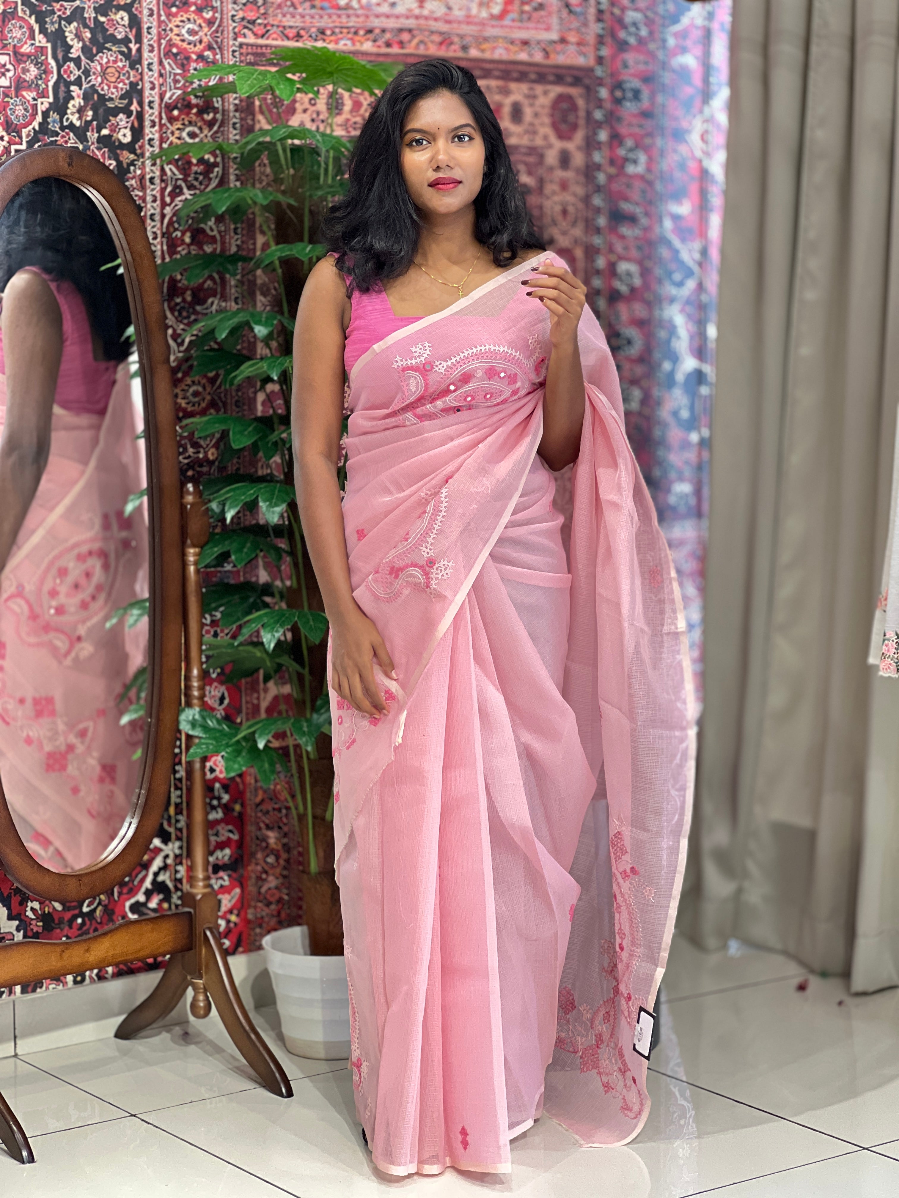Kutch Work With Mirror Detailed Kota Saree | JSC332