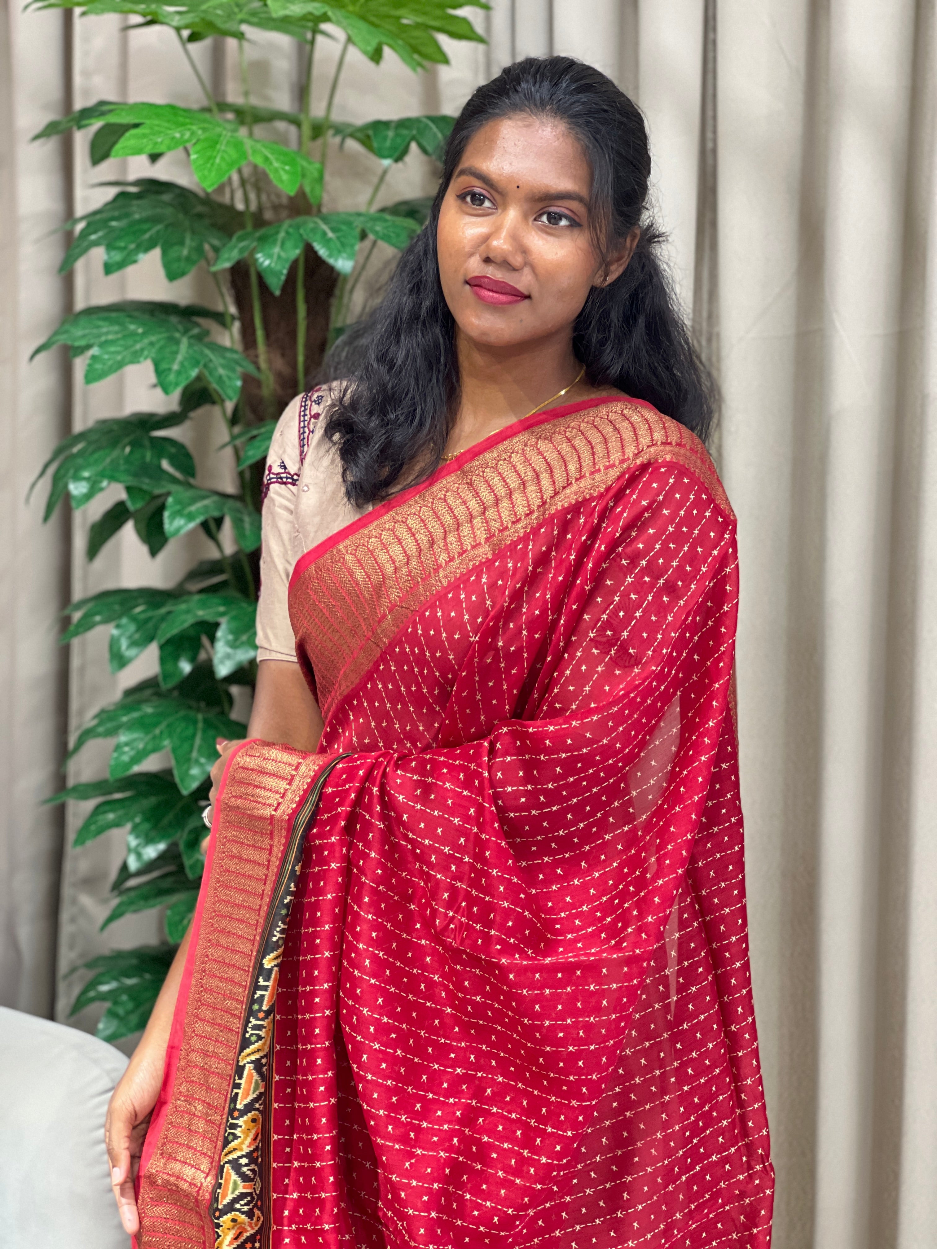 Patola Print With Banarasi Detailed Chanderi Saree | RGD958R