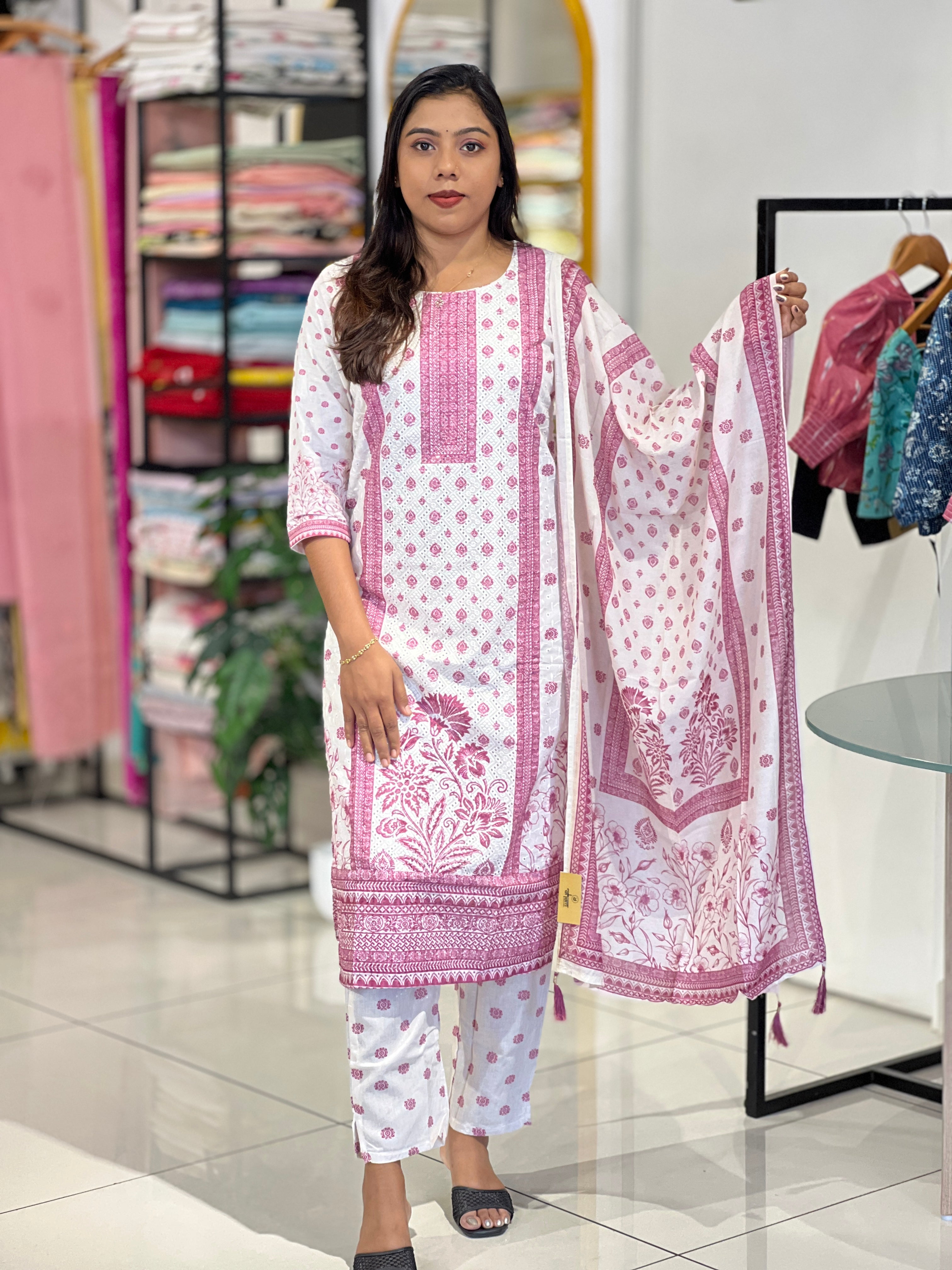 Floral Printed Pattern Cotton Kurta Set | FW391