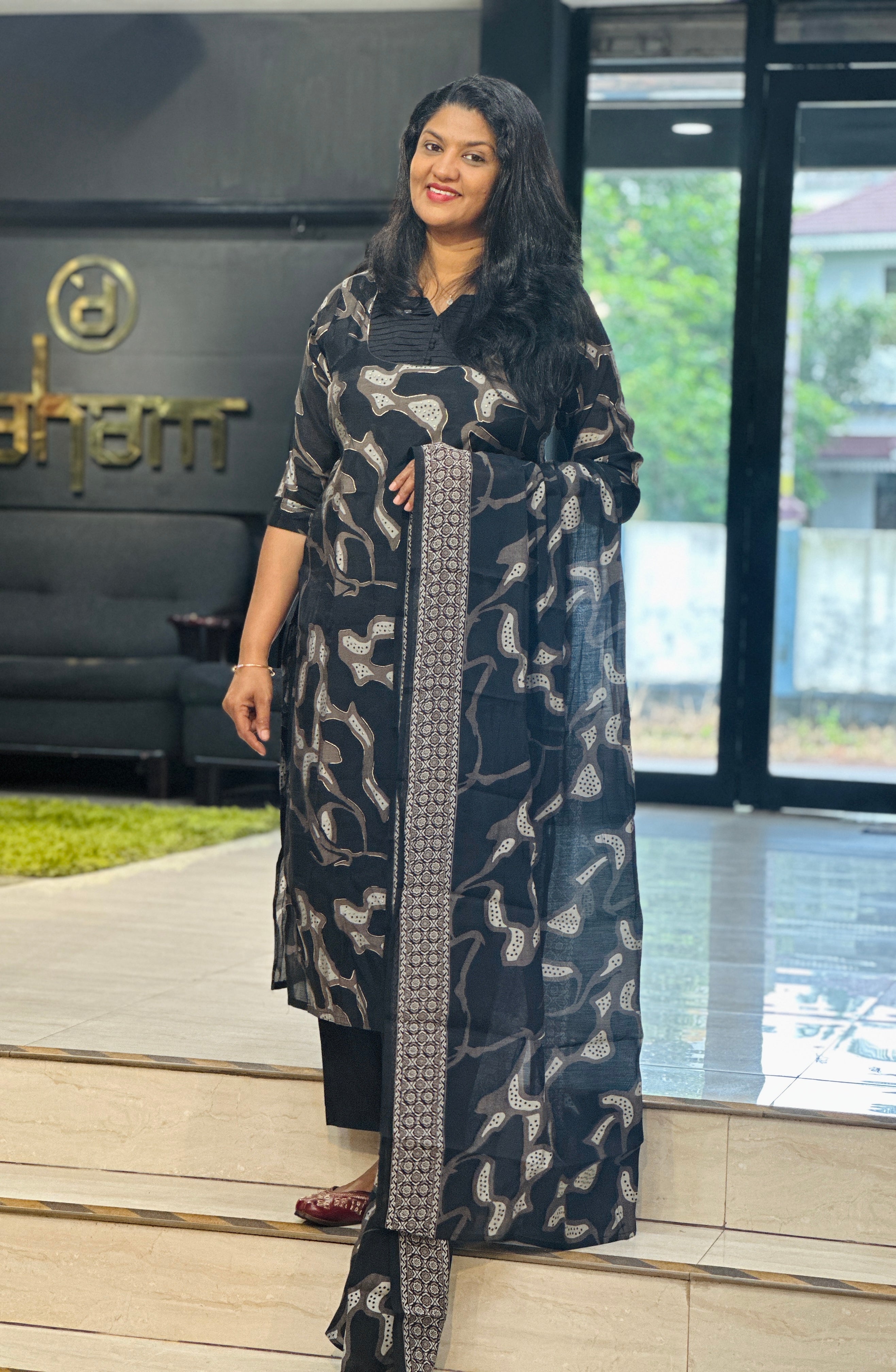Abstract Pattern Chiffon Kurta Set | MSN294