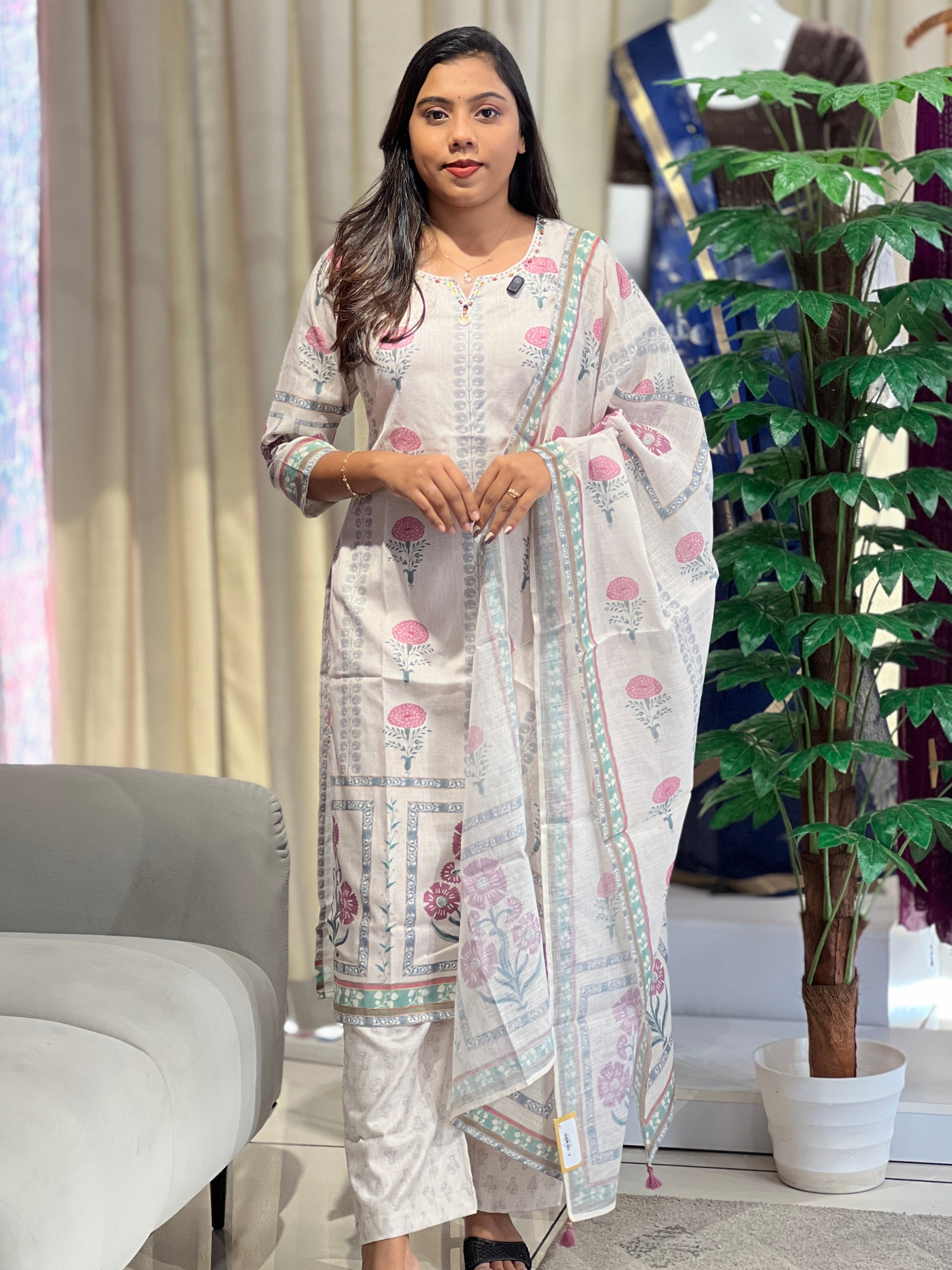 Floral Printed Pattern Linen Cotton Kurta Set | OMF199