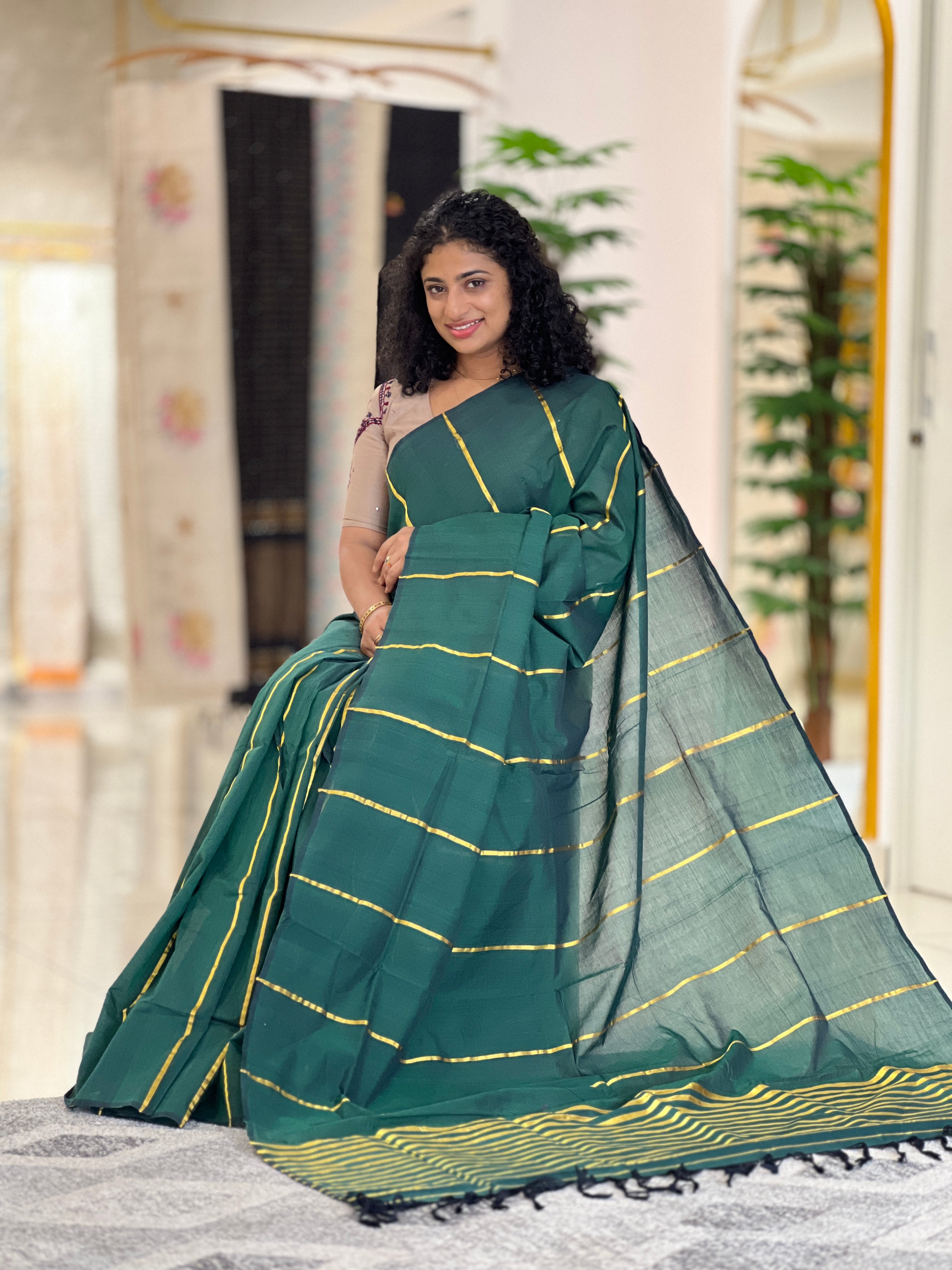 Line Weaving Pattern Chendamangalam Saree | PH254