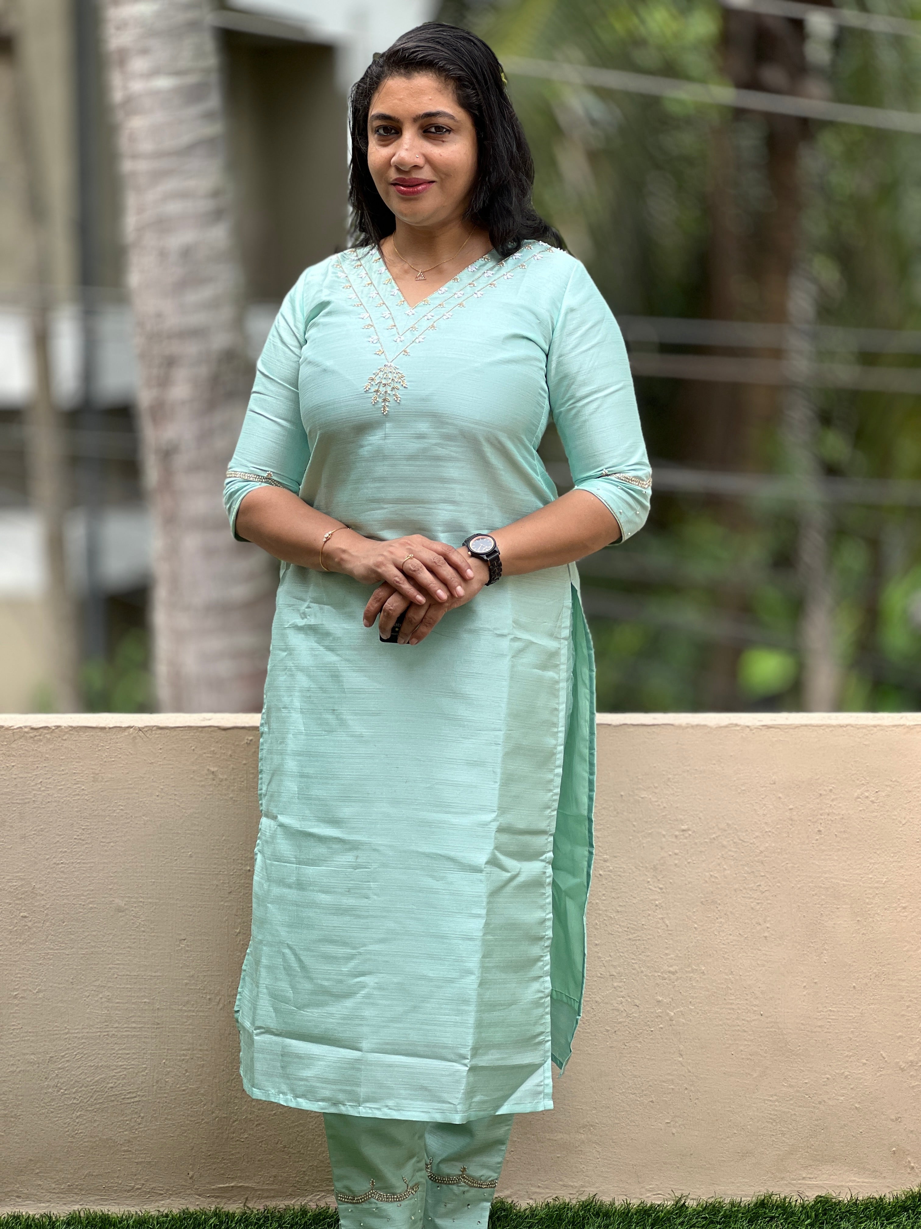 Hand Work Raw Cotton  Kurta & Bottom Set | DN488