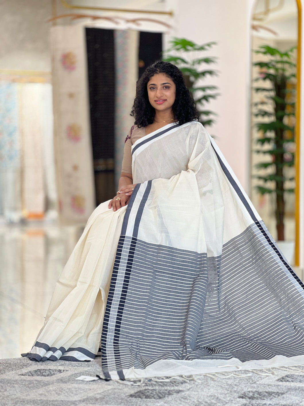 Chendamangalam Weaved Handloom Kerala Cotton Saree | PH261