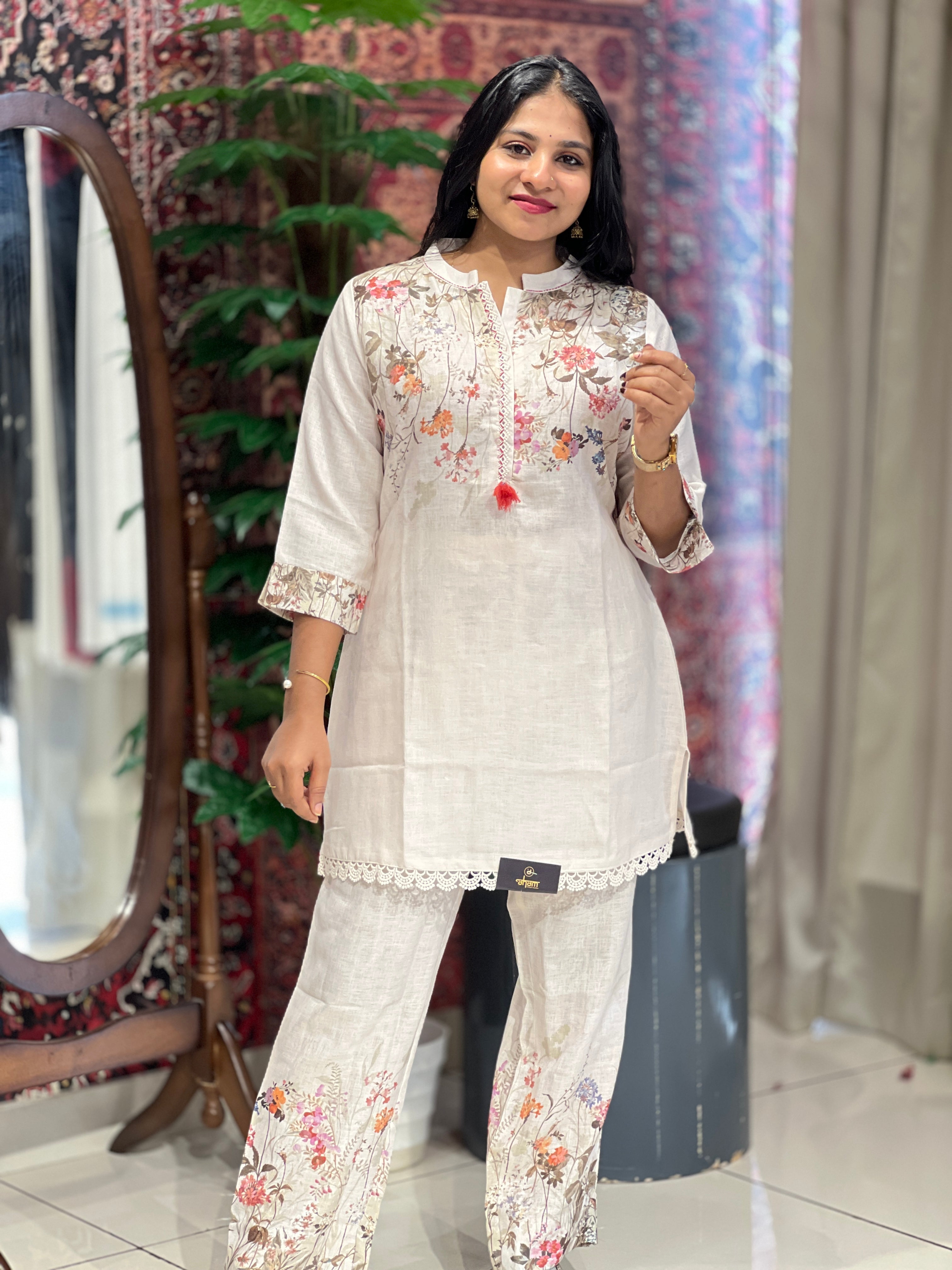 Co-Ord Set Floral Printed Linen Short Kurta | NIO102
