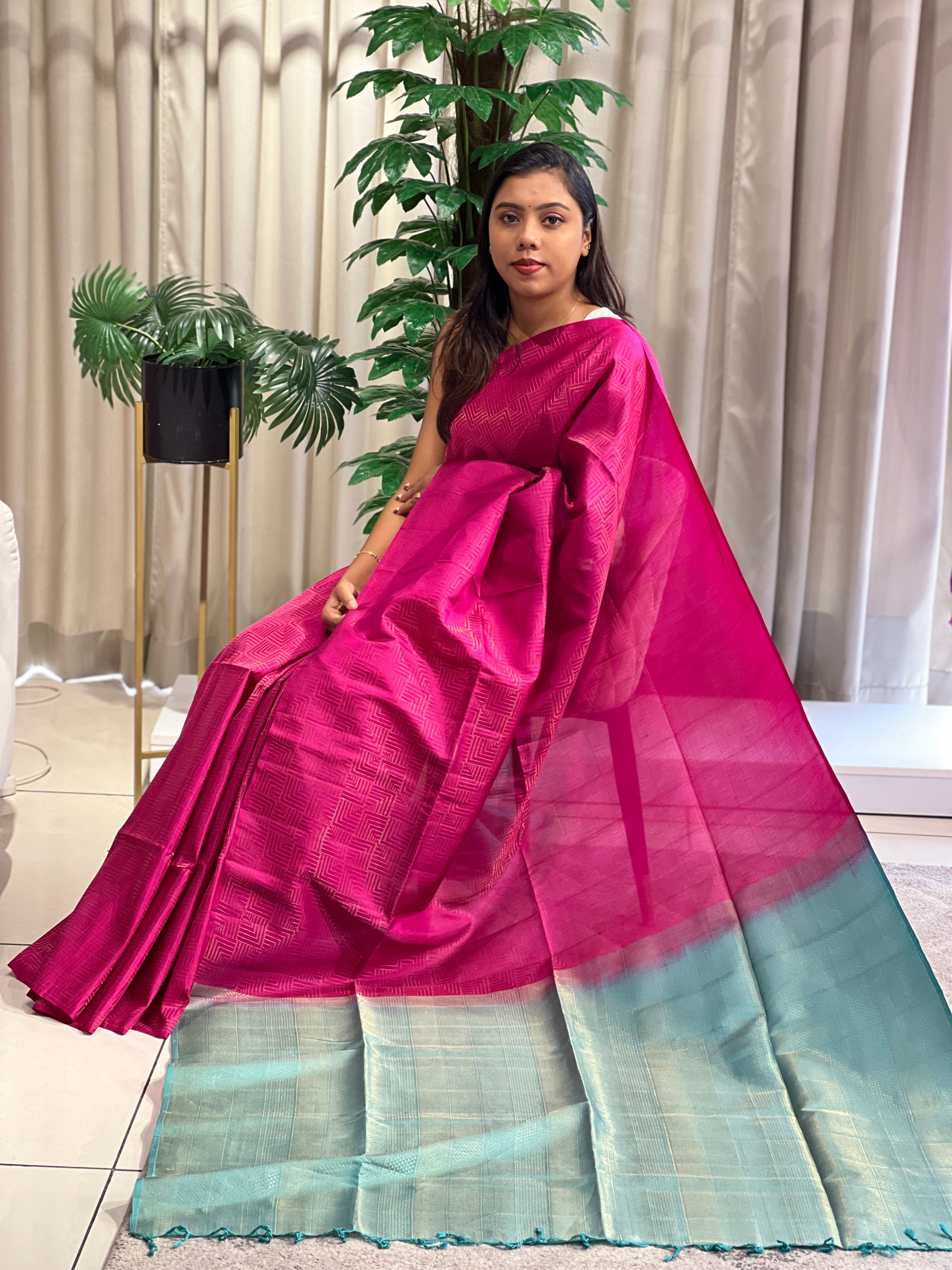 Geometrical Pattern Soft Silk Saree | KSO114