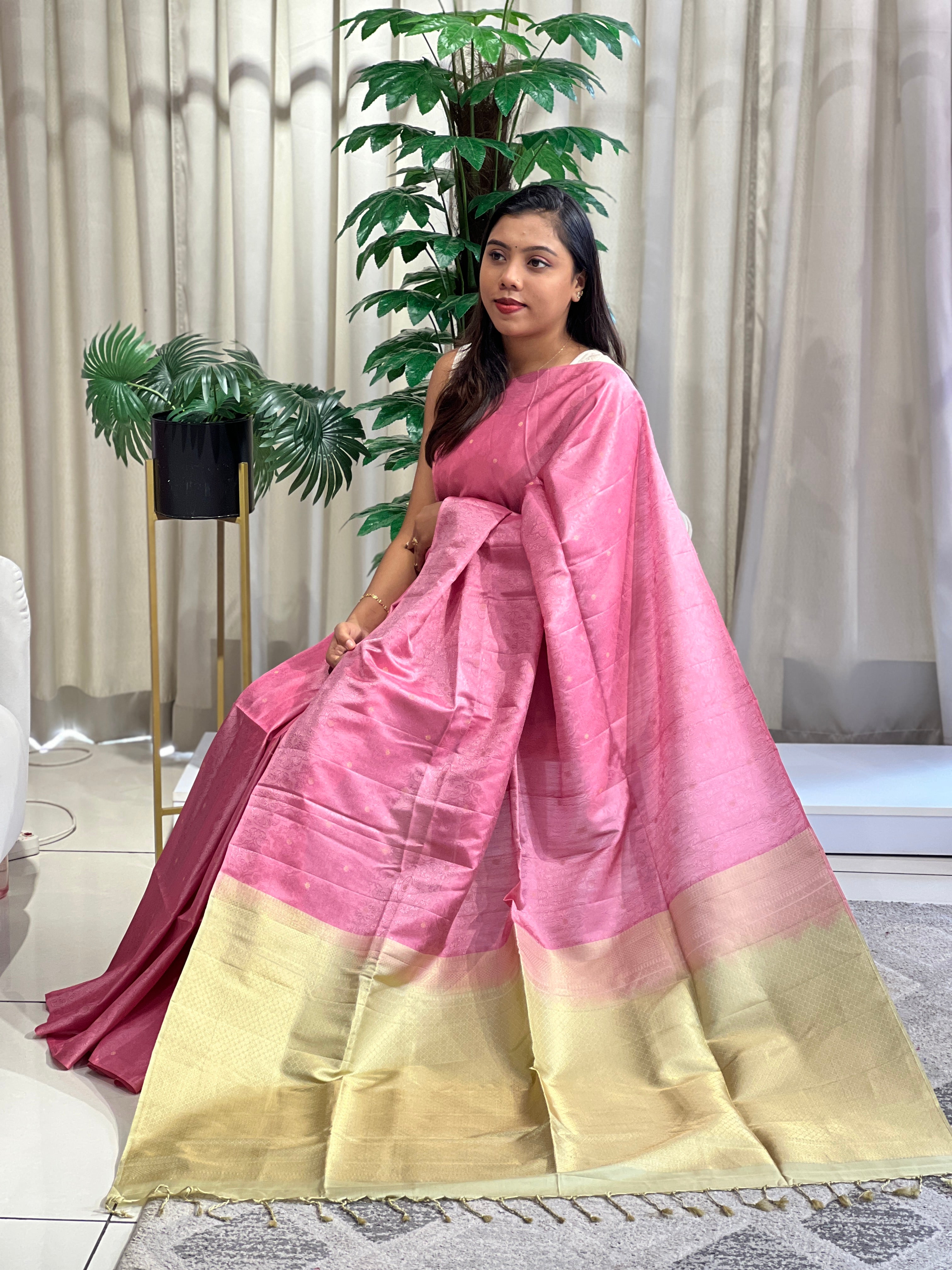 Floral Thread Woven Soft Silk Saree | KSO126