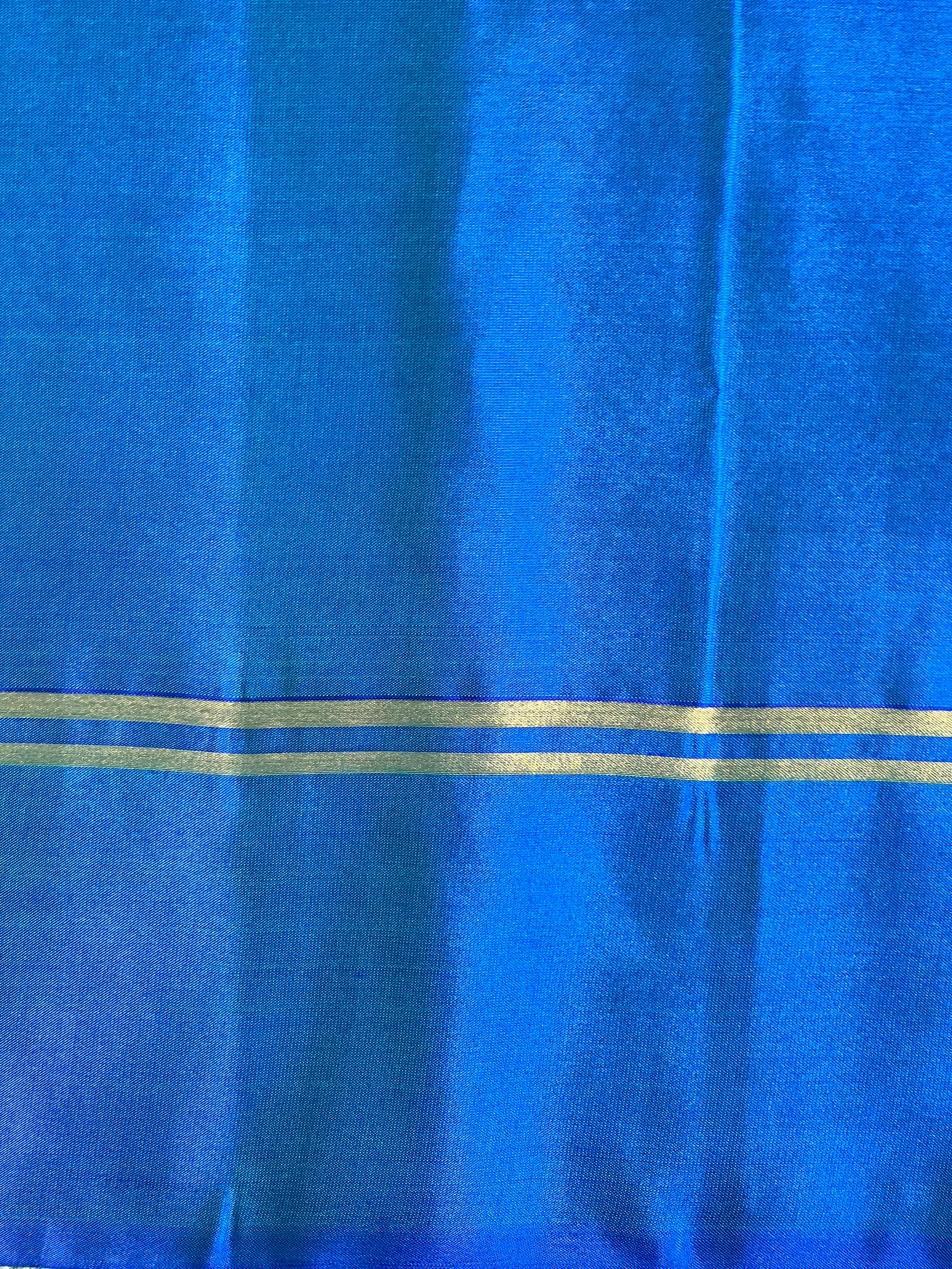 Plain Body With Traditional Golden Zari Border Soft Silk Saree | KSO107
