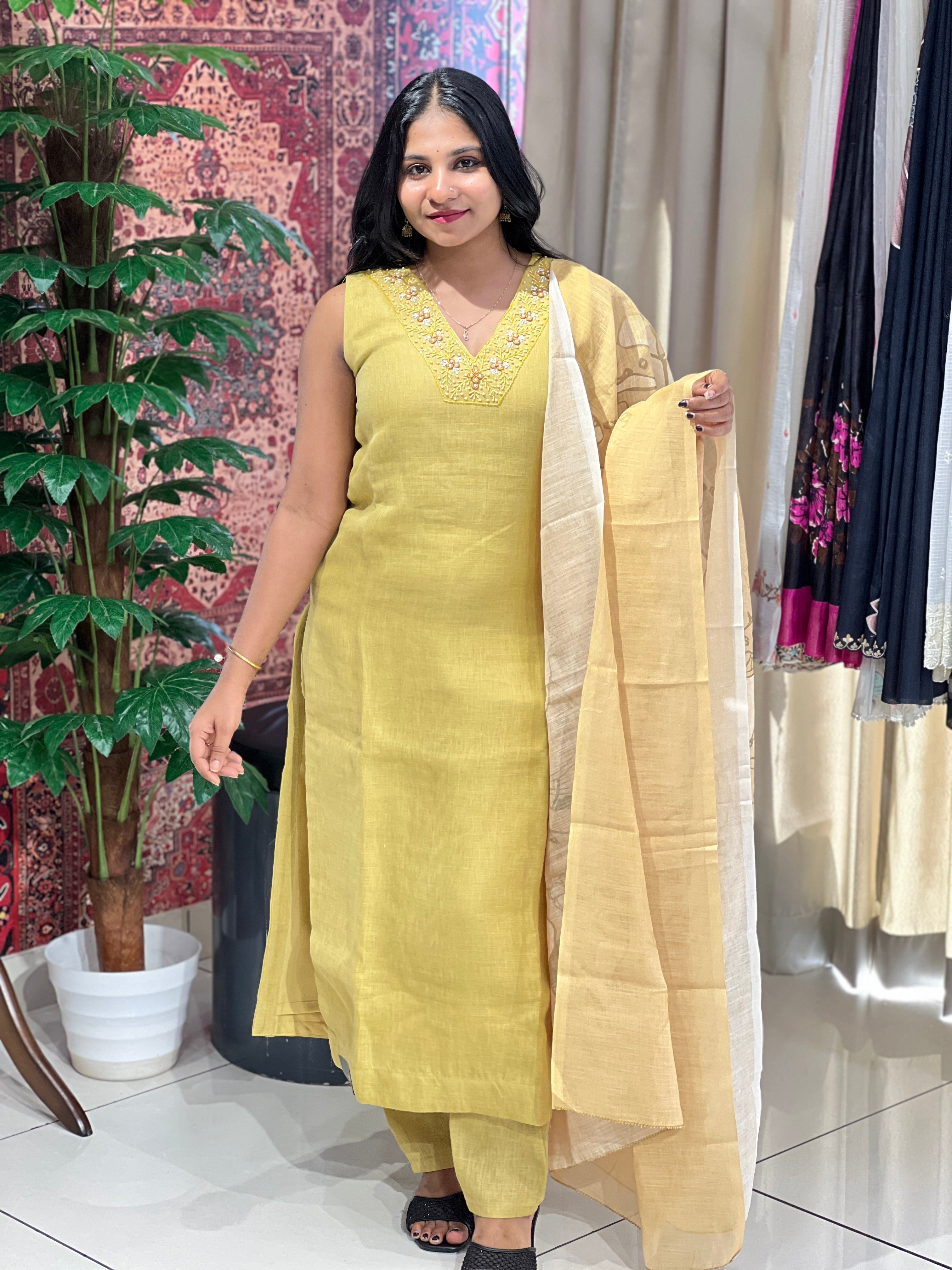 Slitted Linen Kurta Set | NAI137