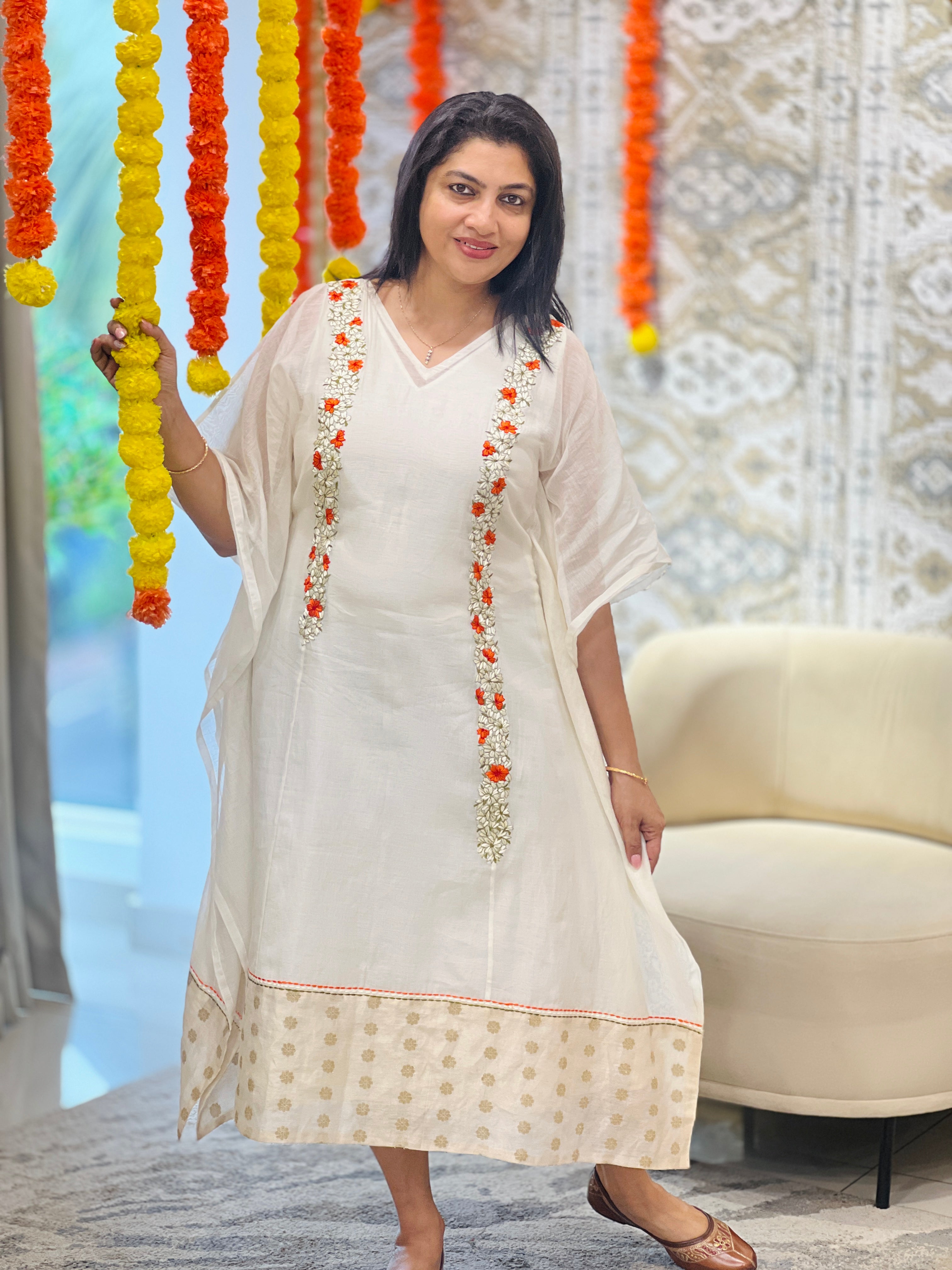 Jasmine And Kanakambaram Flower Motif Embellished Kerala Cotton Kaftan | DN810