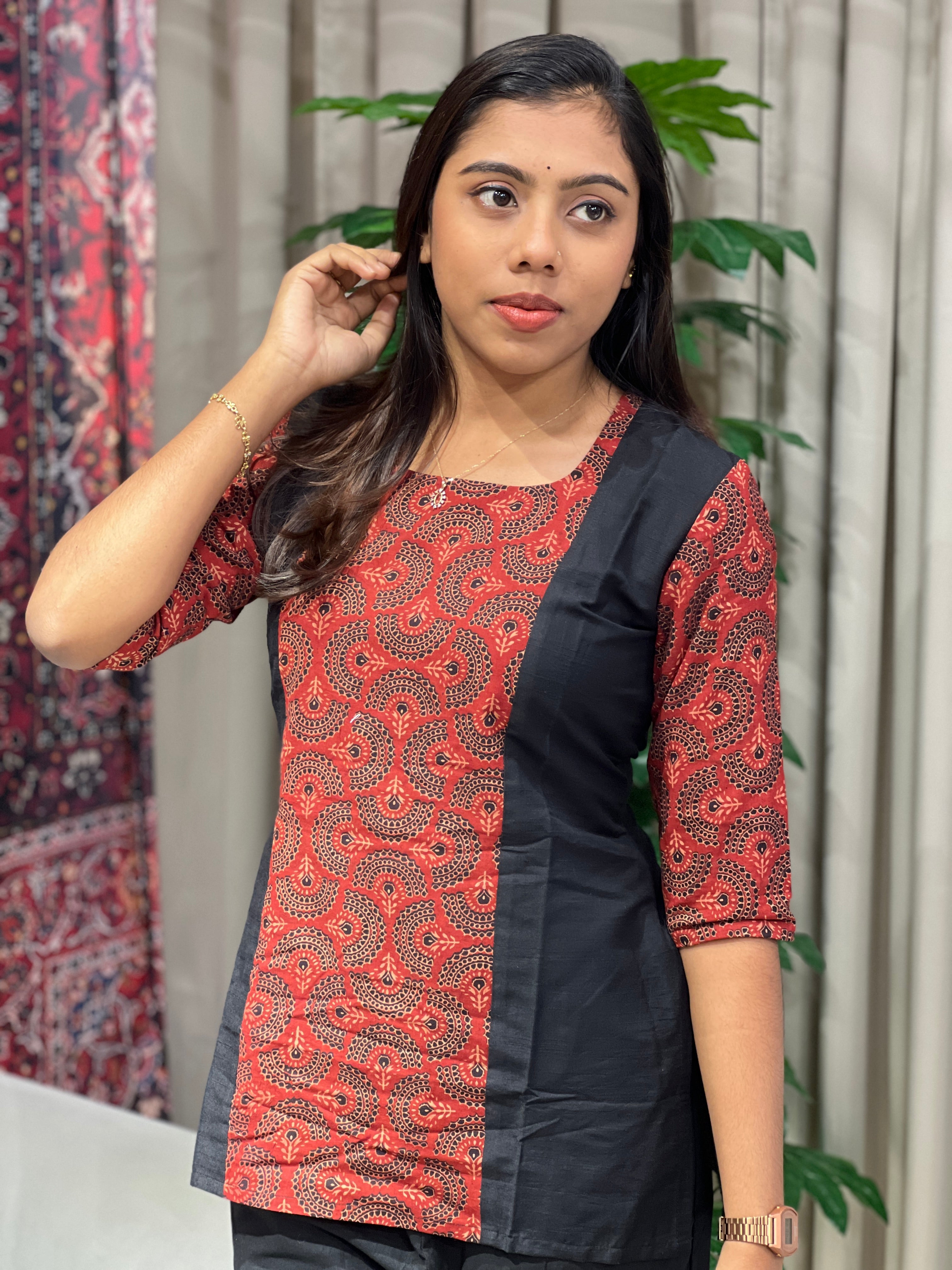 Print Detailed Cotton Short Kurta | DNT1064