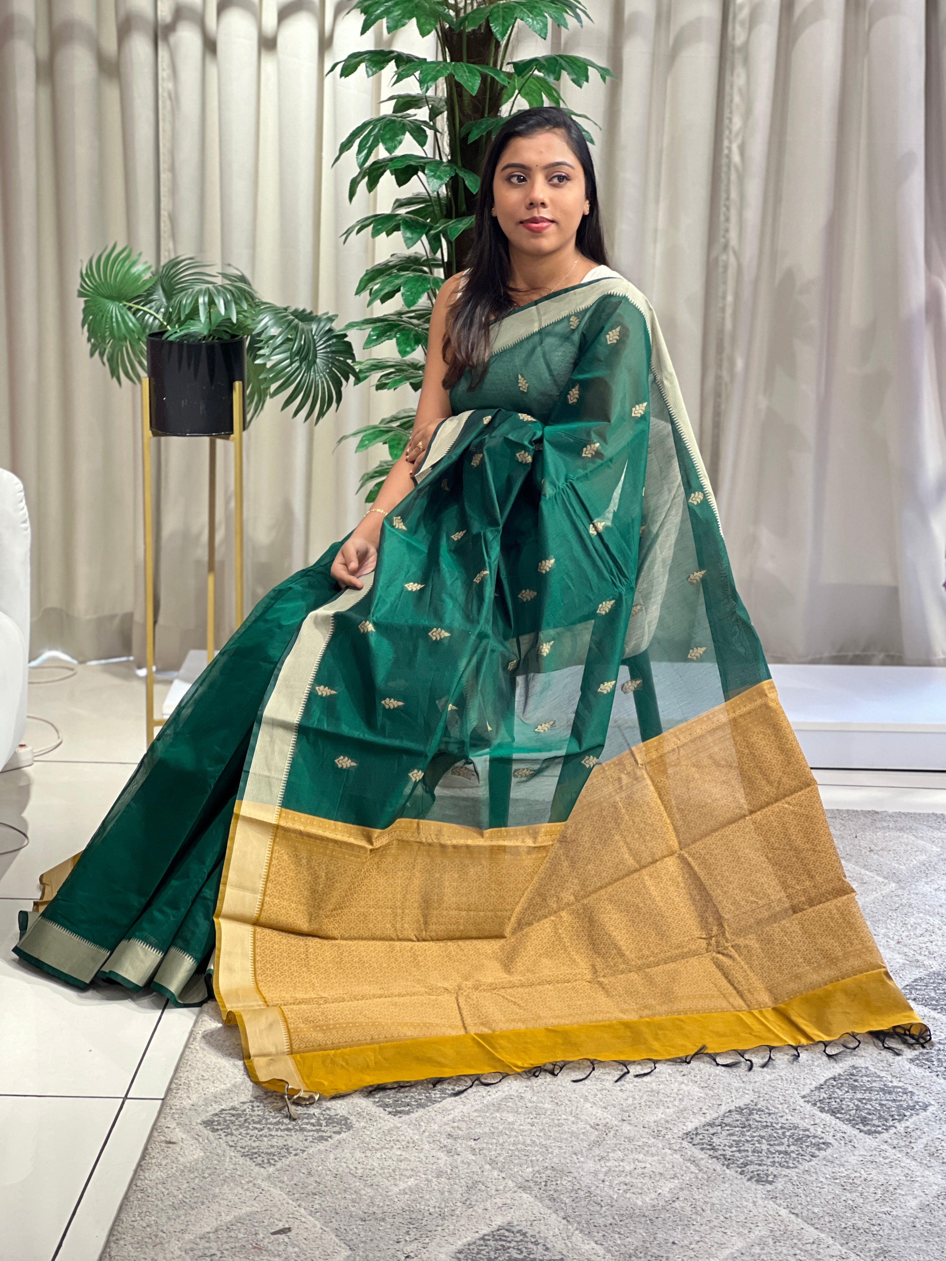 Thread Woven Buta Pattern Cotton Silk Saree | RAT121