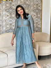 Hand Embroidery With Beads Detailed Silk Chanderi Kurta | DN771
