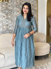 Hand Embroidery With Beads Detailed Silk Chanderi Kurta | DN771