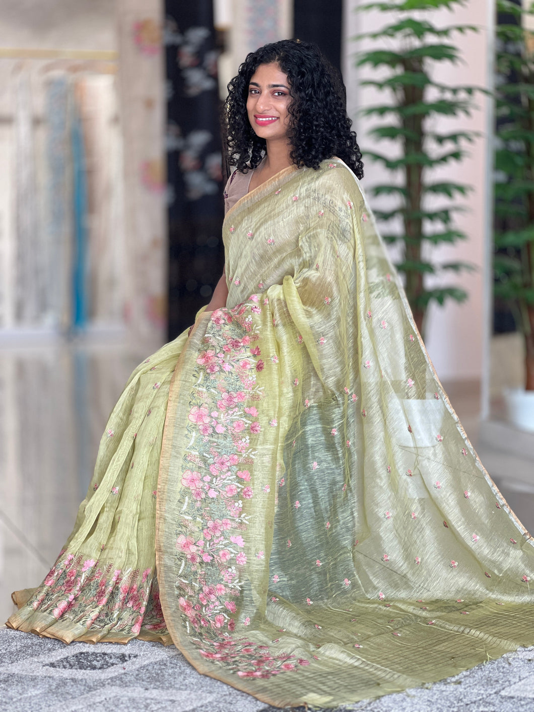 Machine Embroidery Silk Linen Saree | RGD306