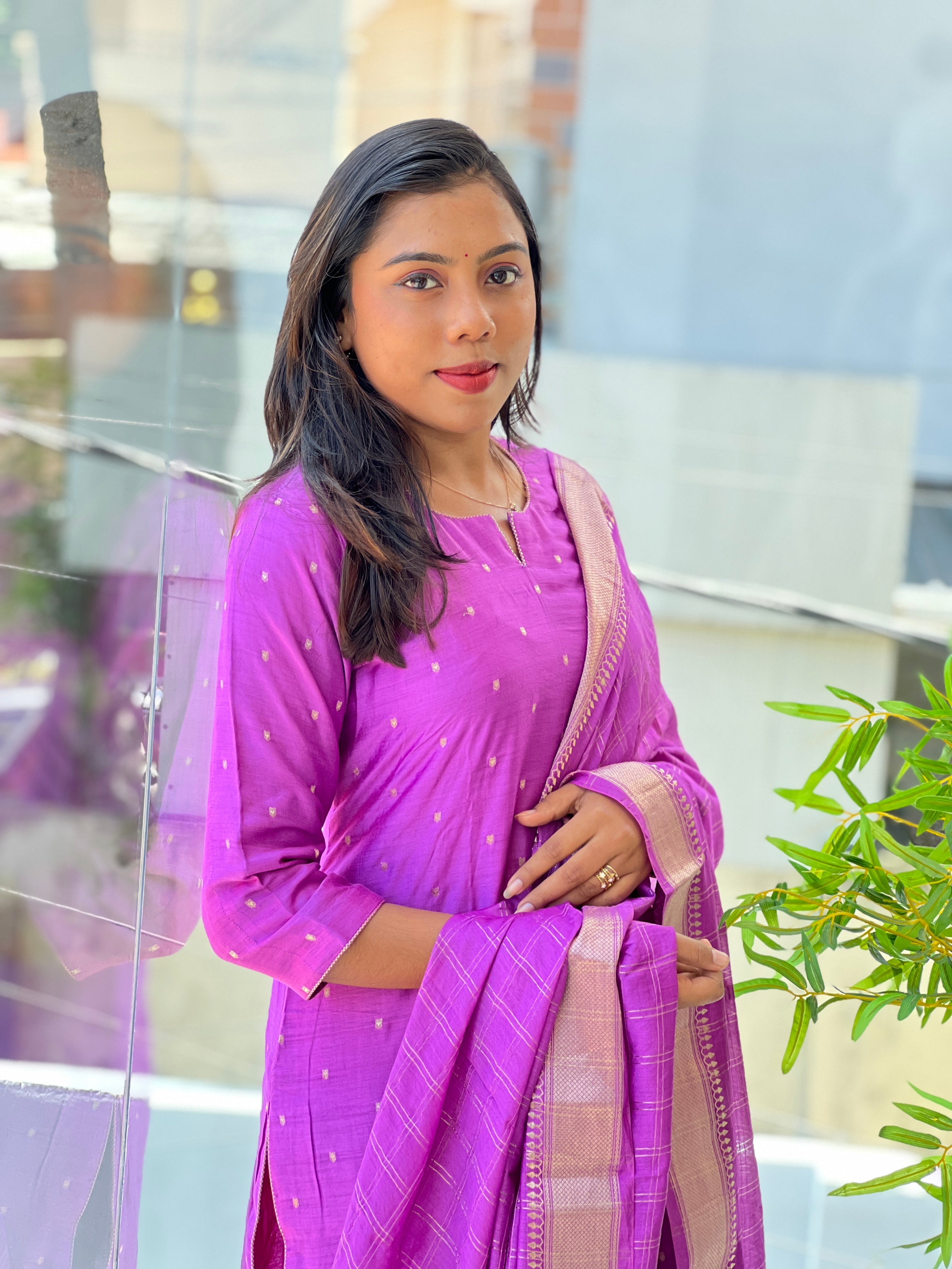 Banarasi Woven Chanderi Kurta Set | YNG1811