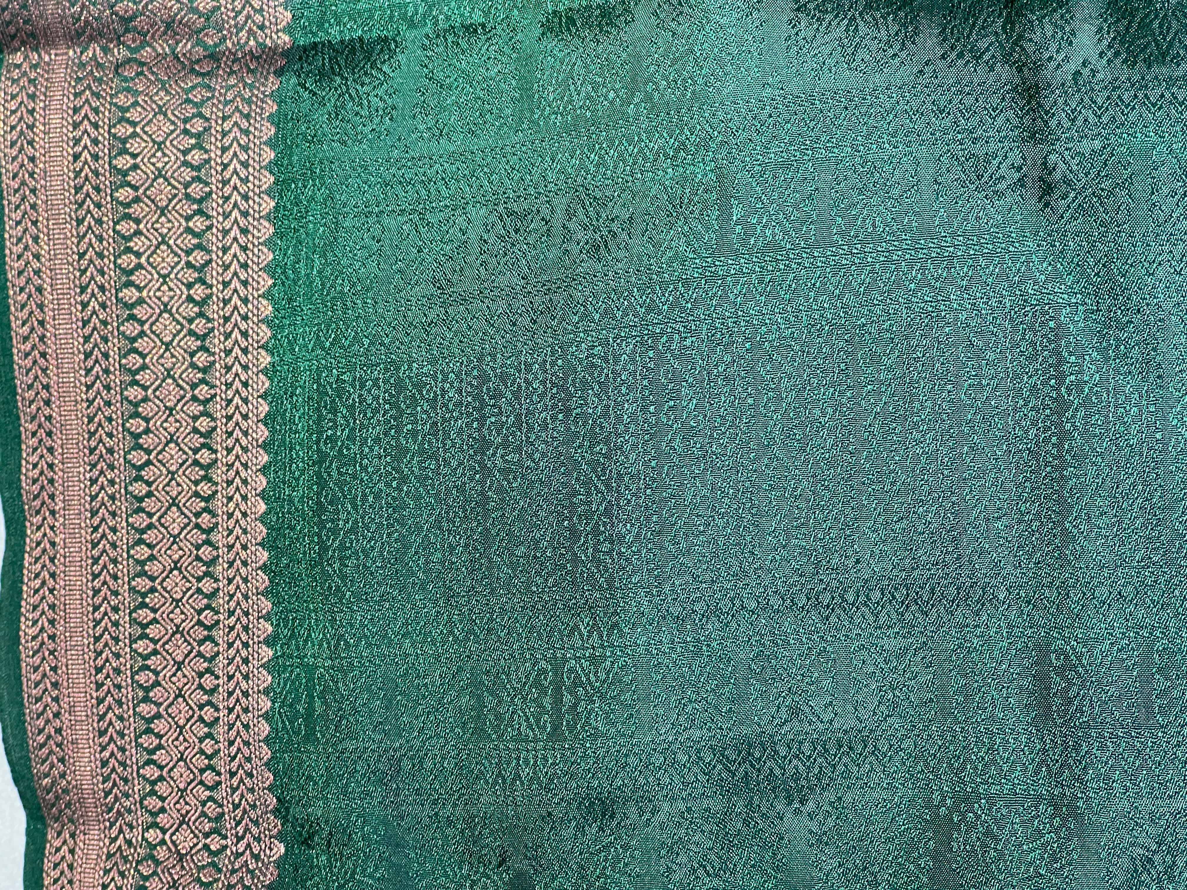Embossed Weaved Pattern Semi Soft Silk Saree  | SEN112
