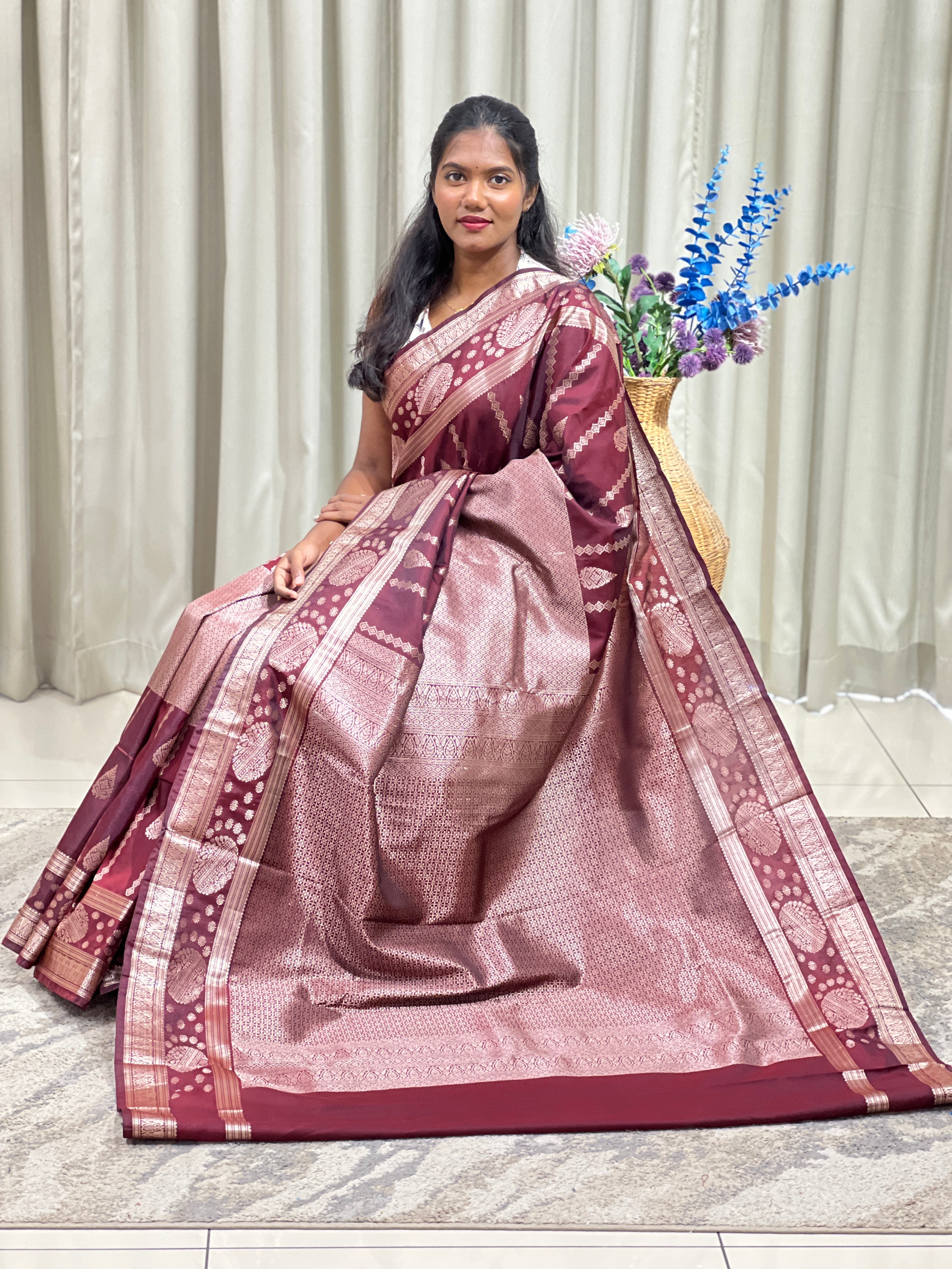 Jacquard Weaving Pattern Soft Silk Saree | RVS249