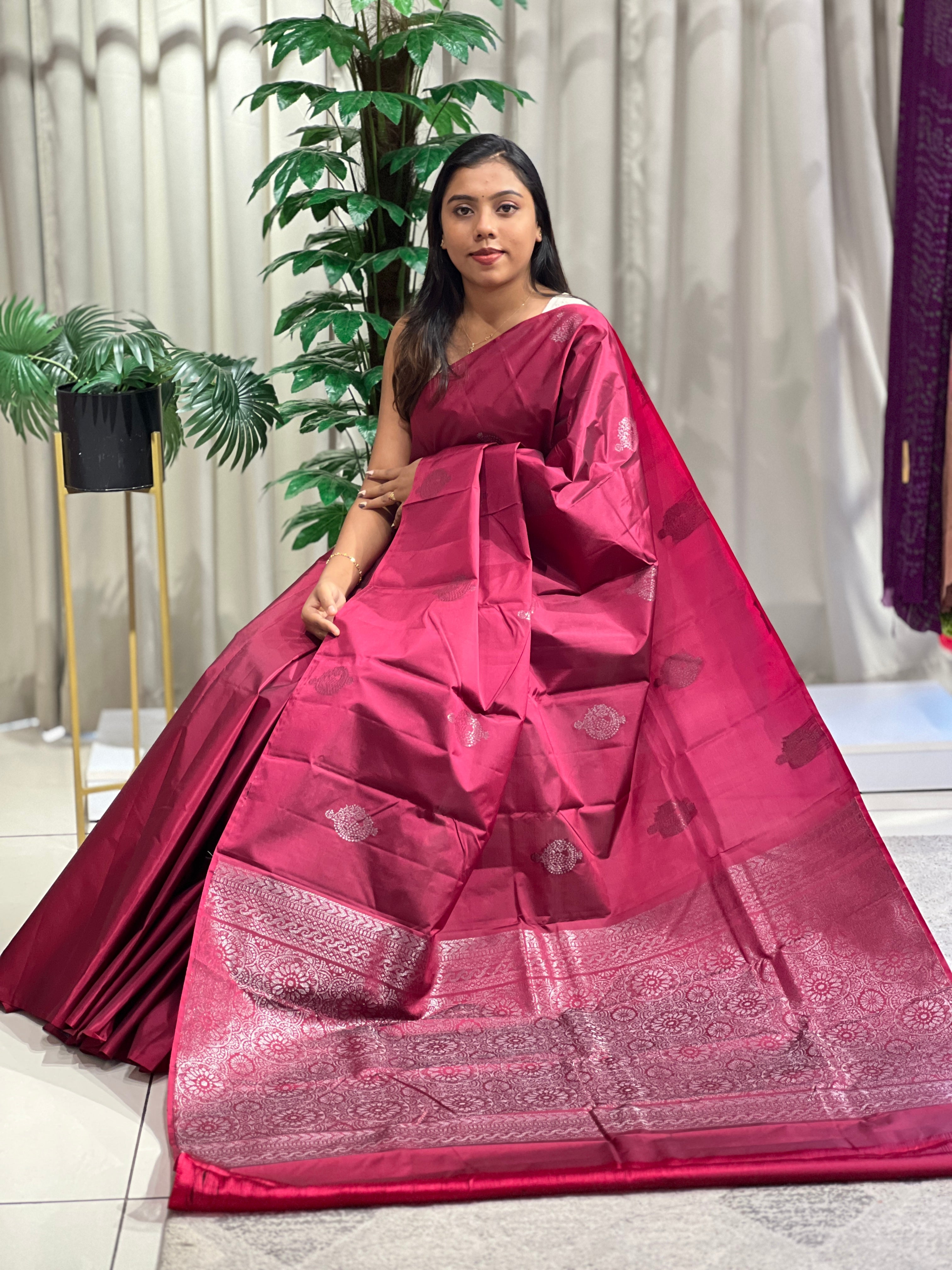 Buta Woven Pattern Semi Soft Silk Saree | SEN118
