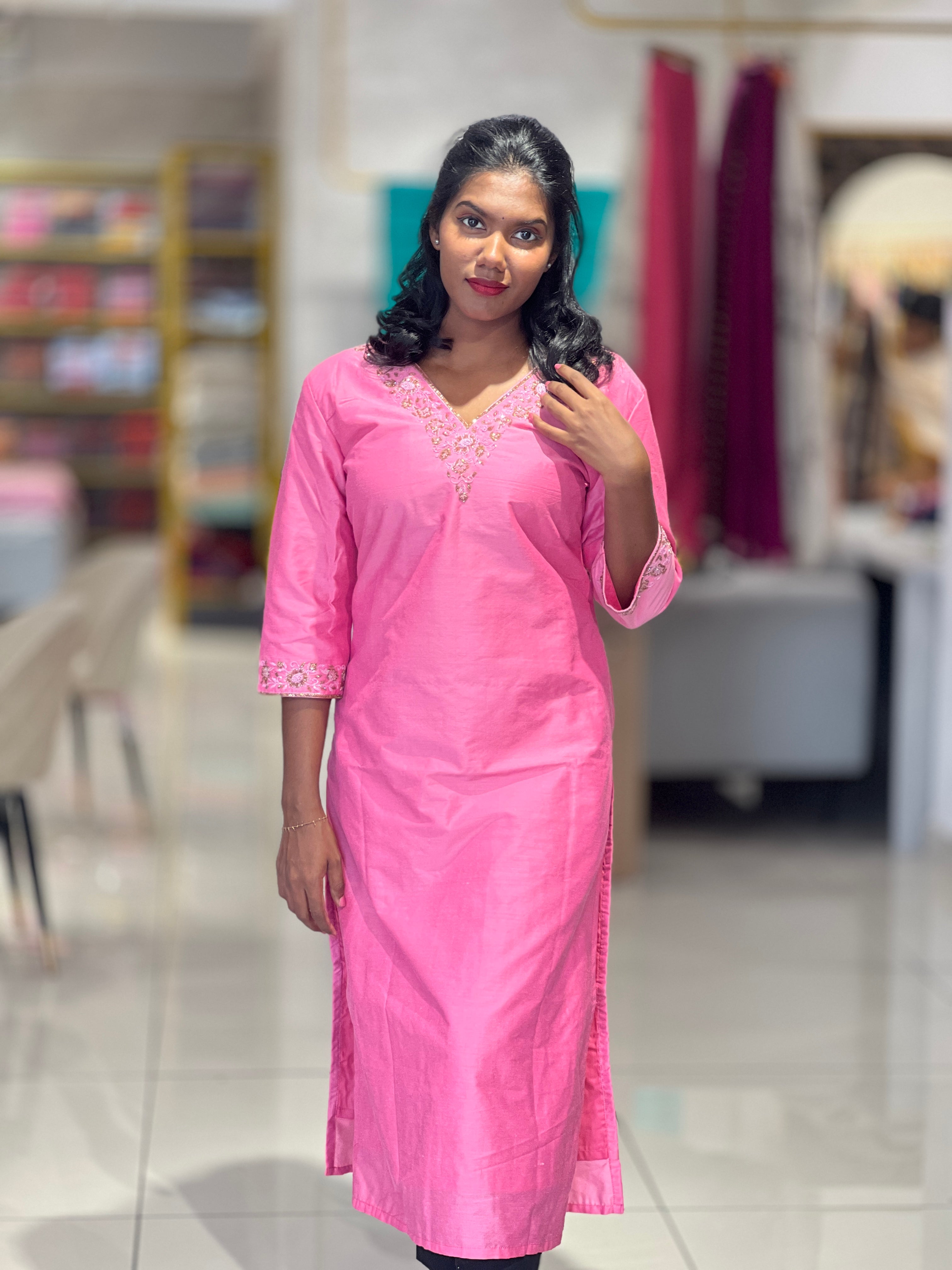 Cut Beads And Sequins Detailed Cotton Kurta | DNT358