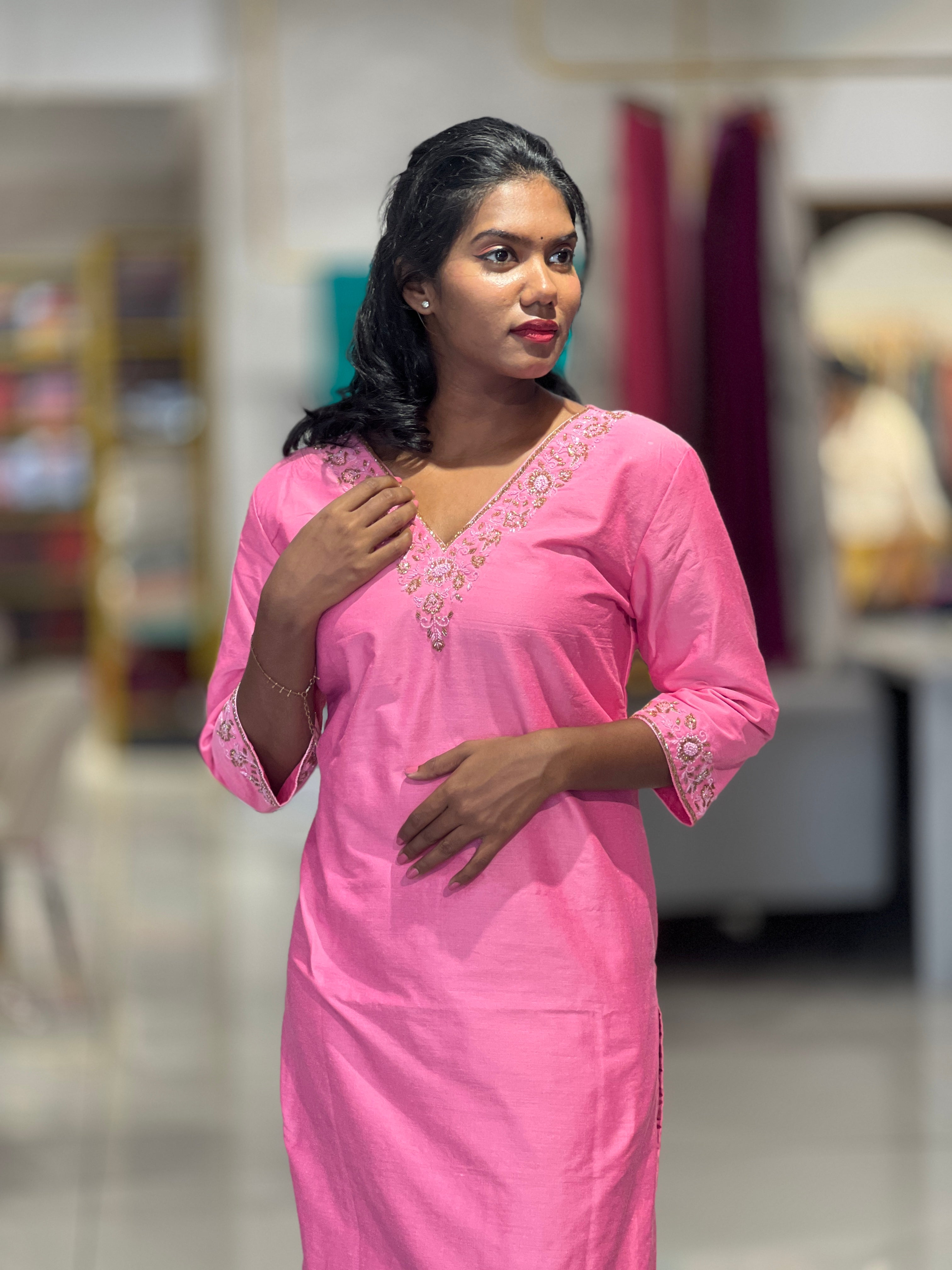 Cut Beads And Sequins Detailed Cotton Kurta | DNT358