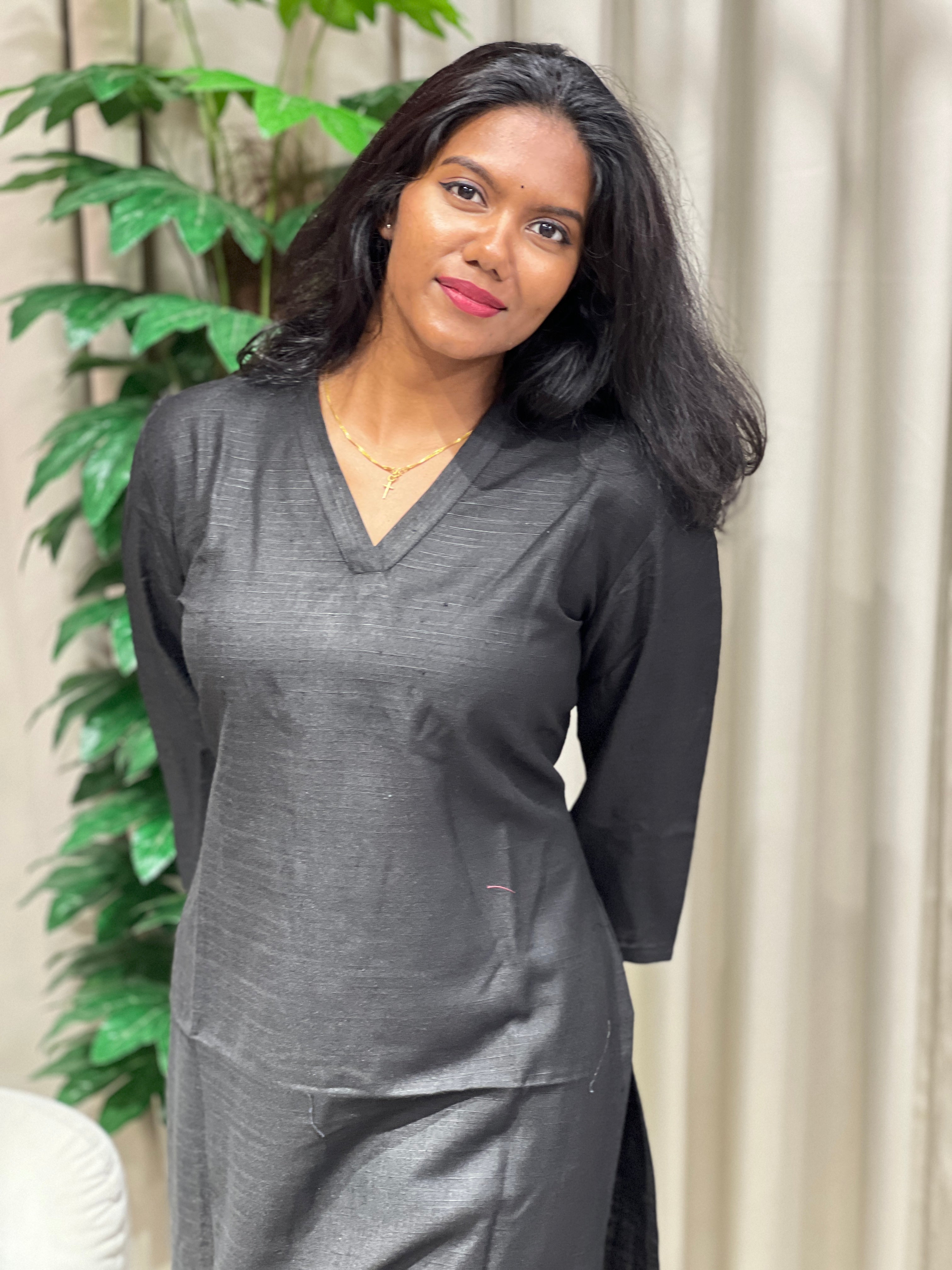 Solid Patterned Cotton Kurta | DNT1034