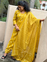 Floral  Print Cotton Kurta Set | GHB129