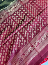 Traditional Buta Detailed Soft Silk Saree | SVC132