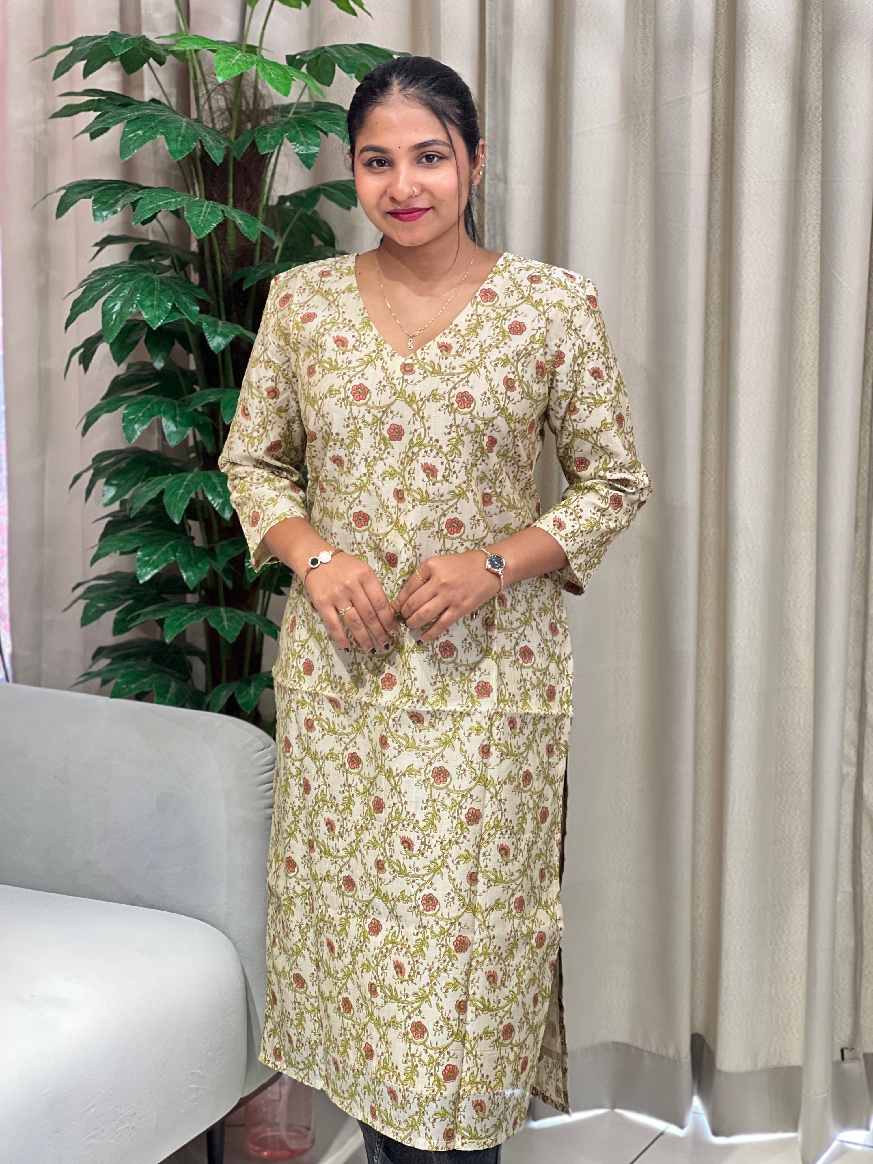 Floral Jaal Pattern Chanderi Kurta | DNT1056