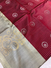 Golden Zari Woven Soft Silk Saree | SVC111