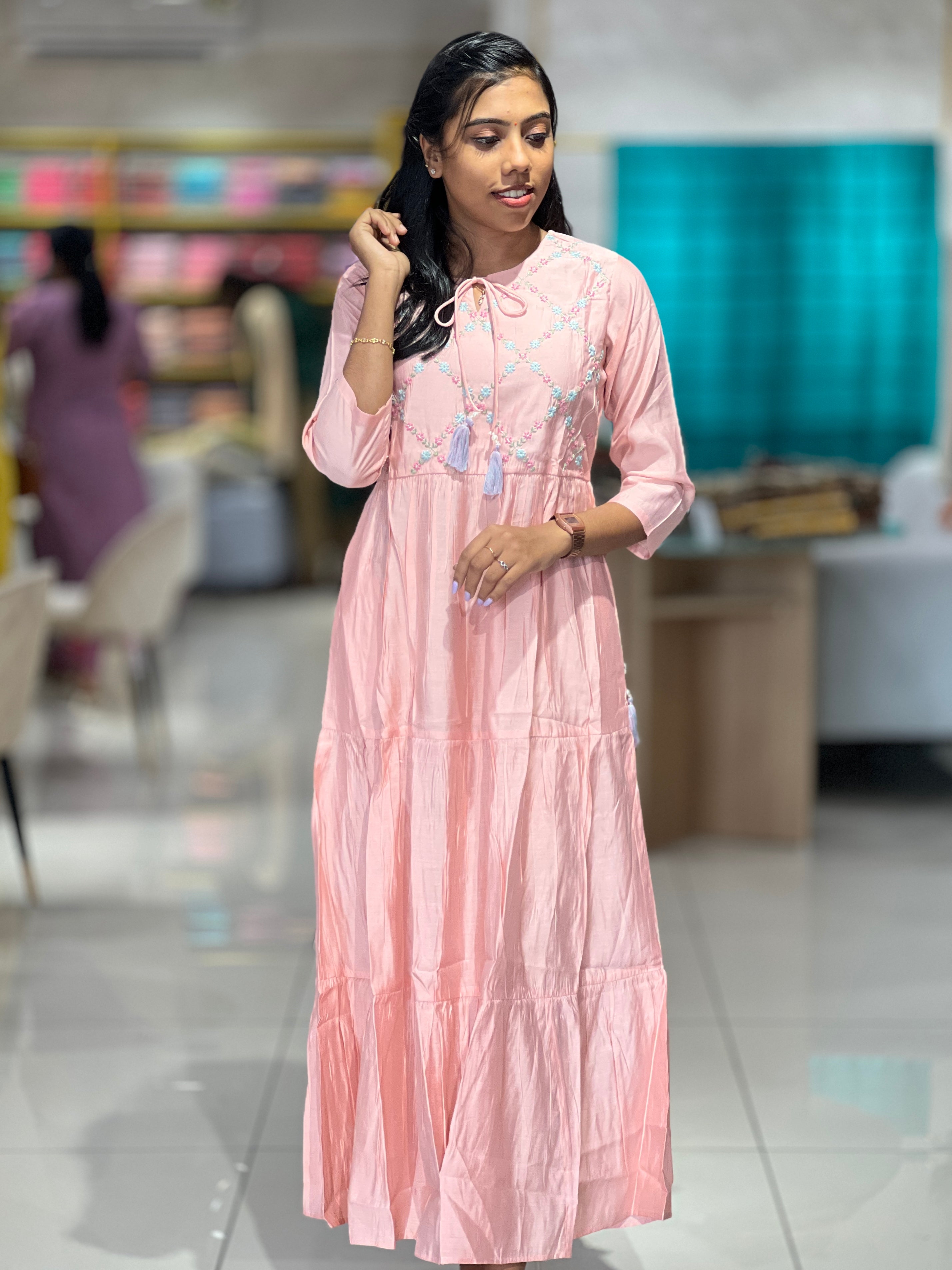 Floral Embroidery Detailed Chanderi Finish Kurta | ACL105