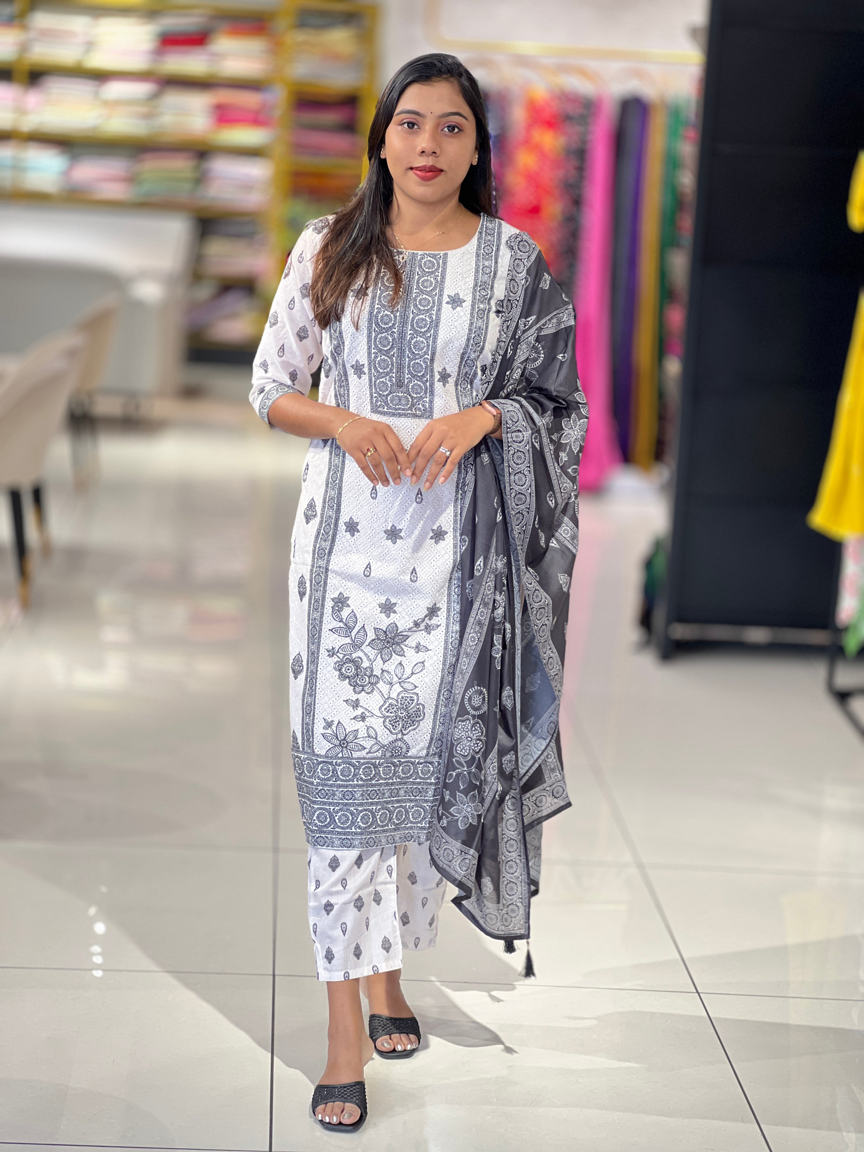 Floral Printed Pattern Cotton Kurta Set | FW390