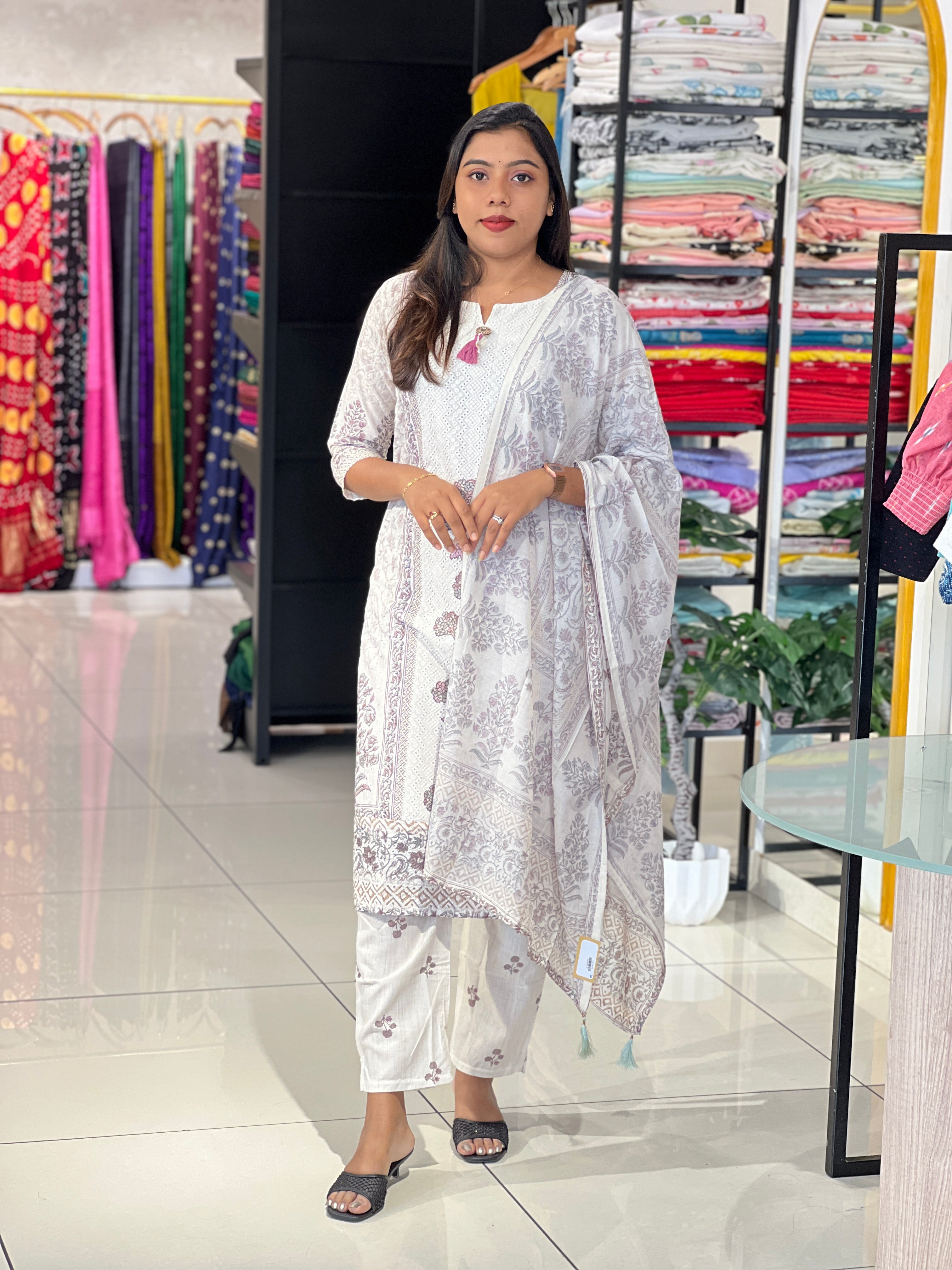 Floral Printed Pattern Cotton Kurta Set | FW402