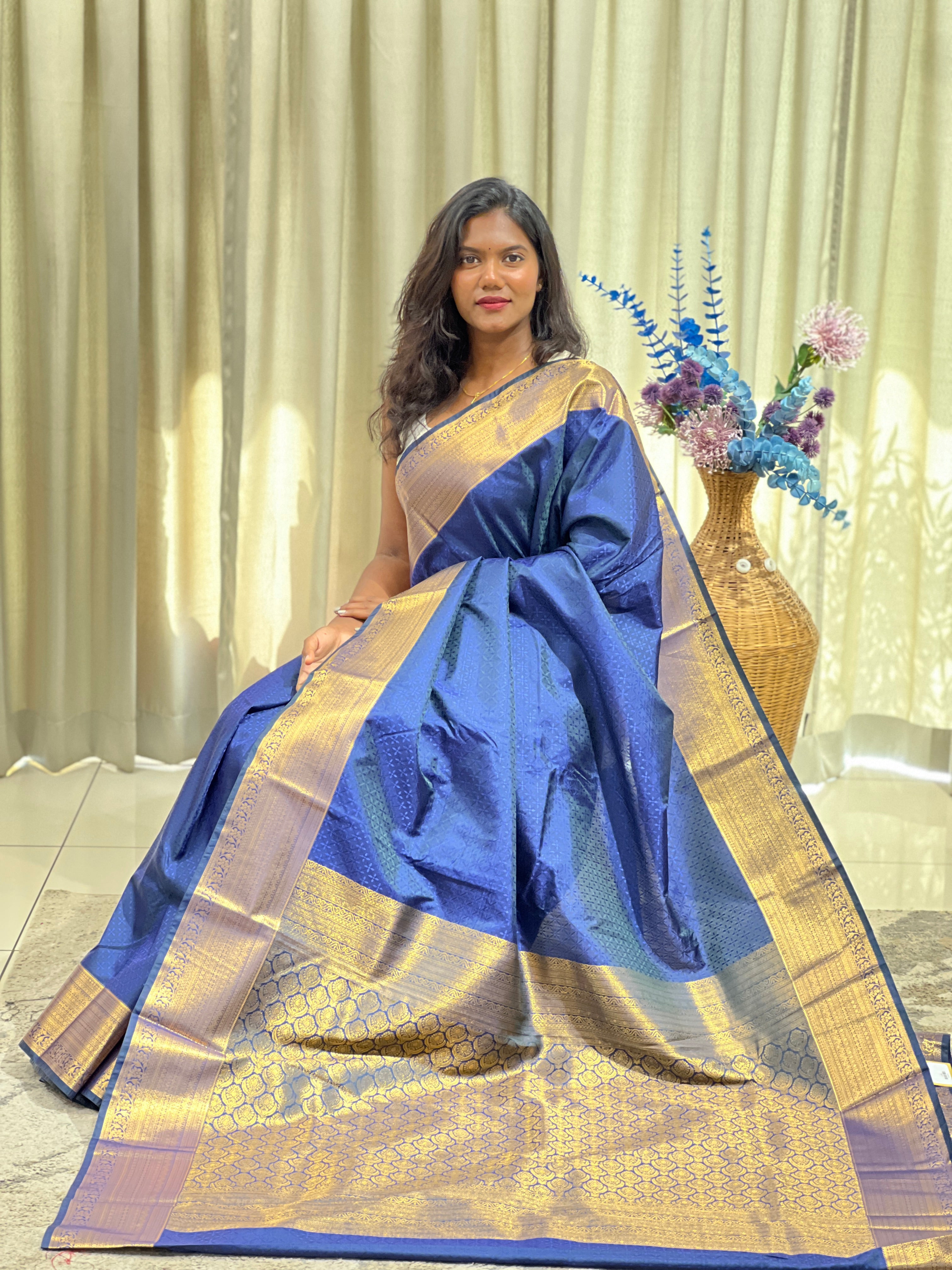 Geometrical Weaving Pattern Semi Silk Saree | RVS224