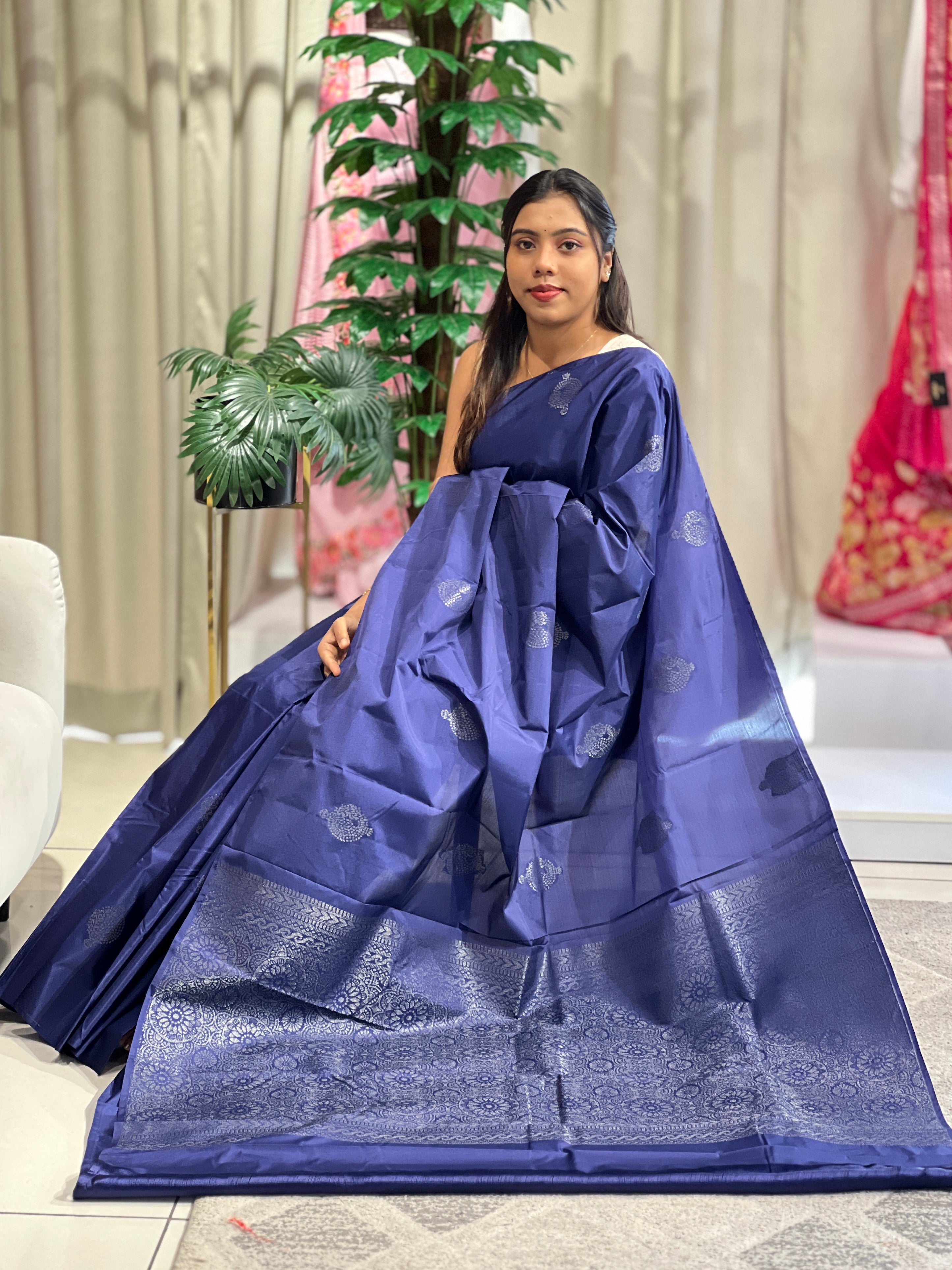 Buta Woven Pattern Semi Soft Silk Saree | SEN119