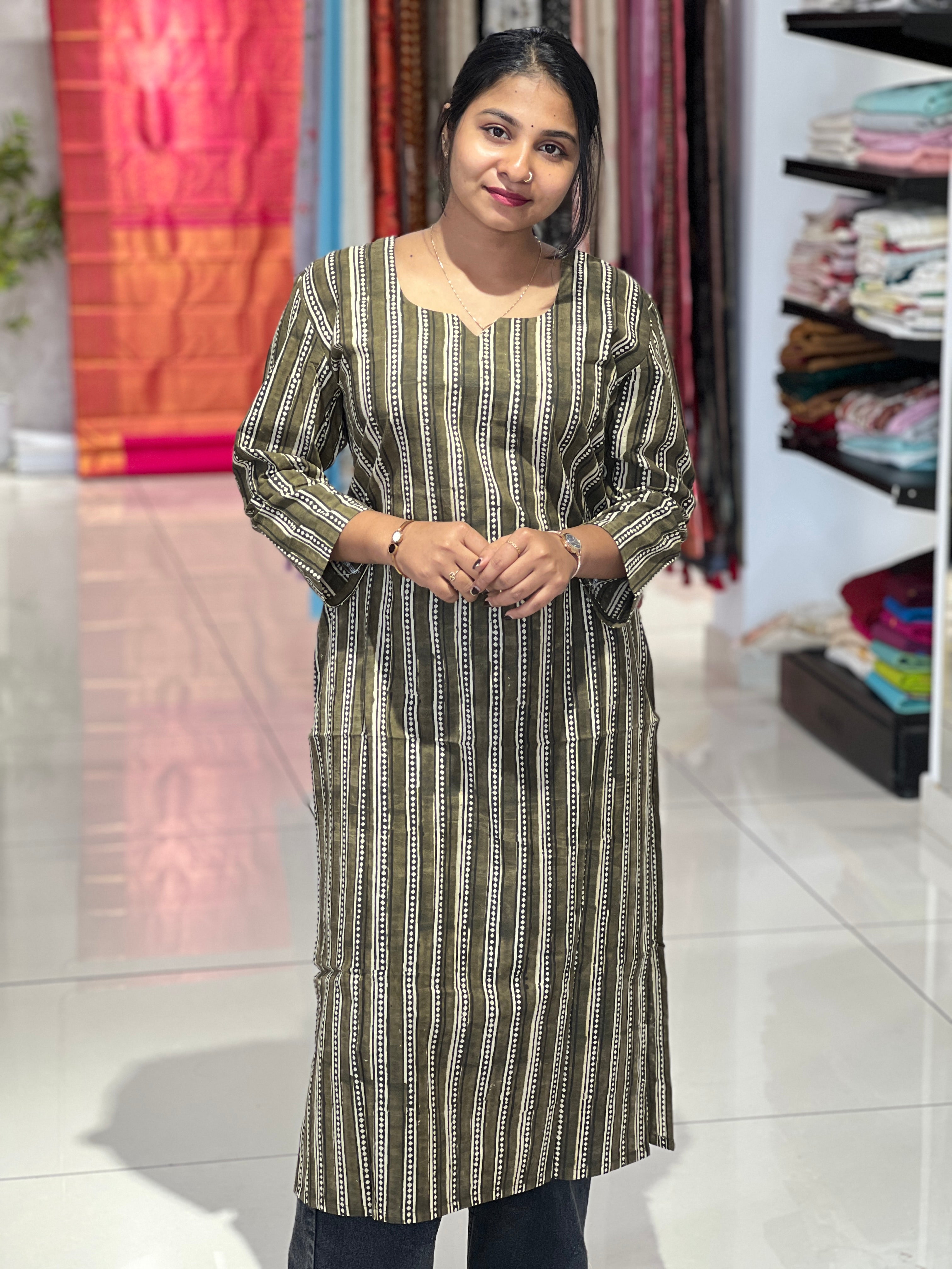 Stripe Print Patterned Cotton Kurta | DNT1079