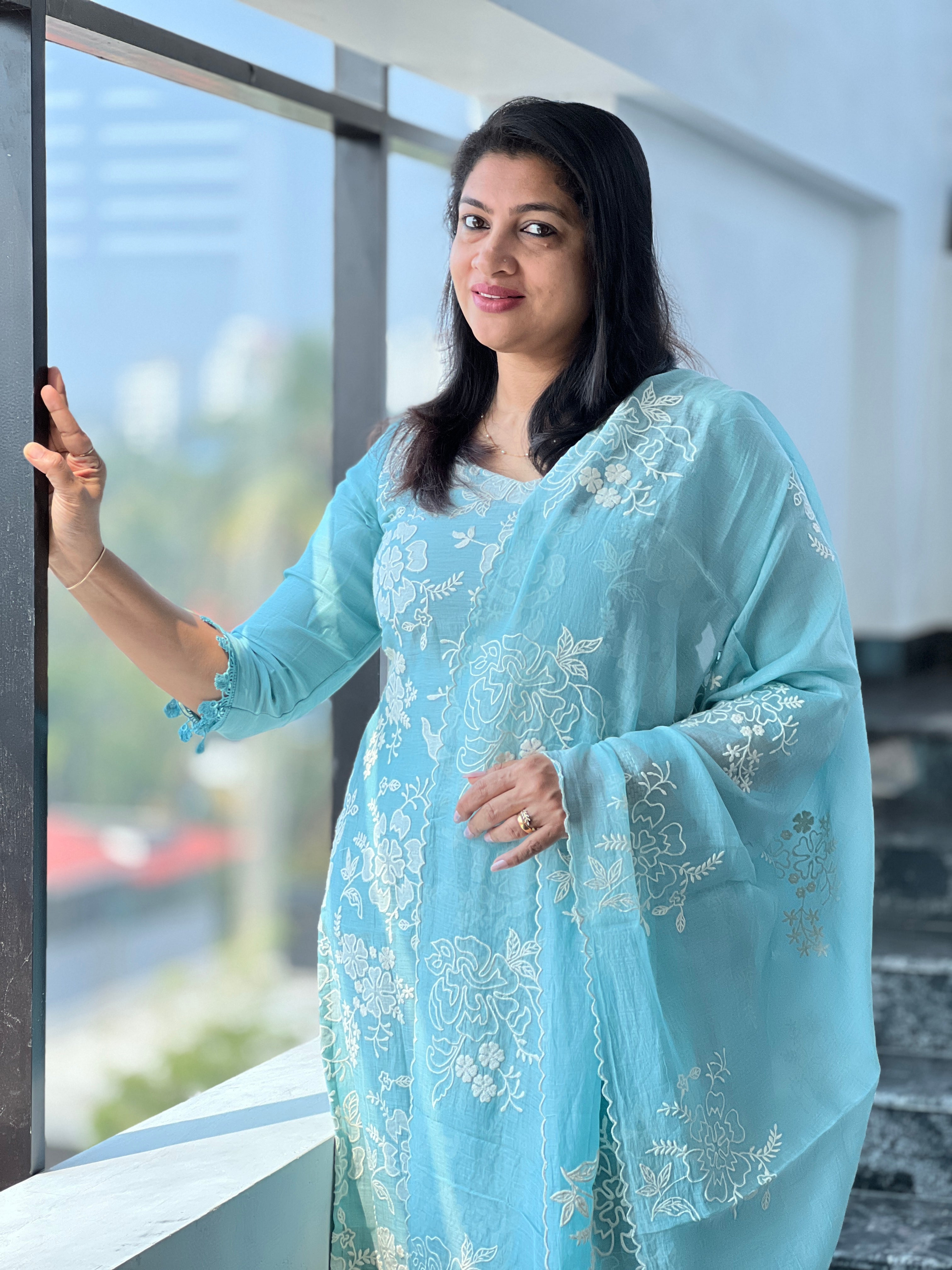 Floral Applique & Embroidery Detailed Pure Mul Chanderi Salwar Set | SRF103