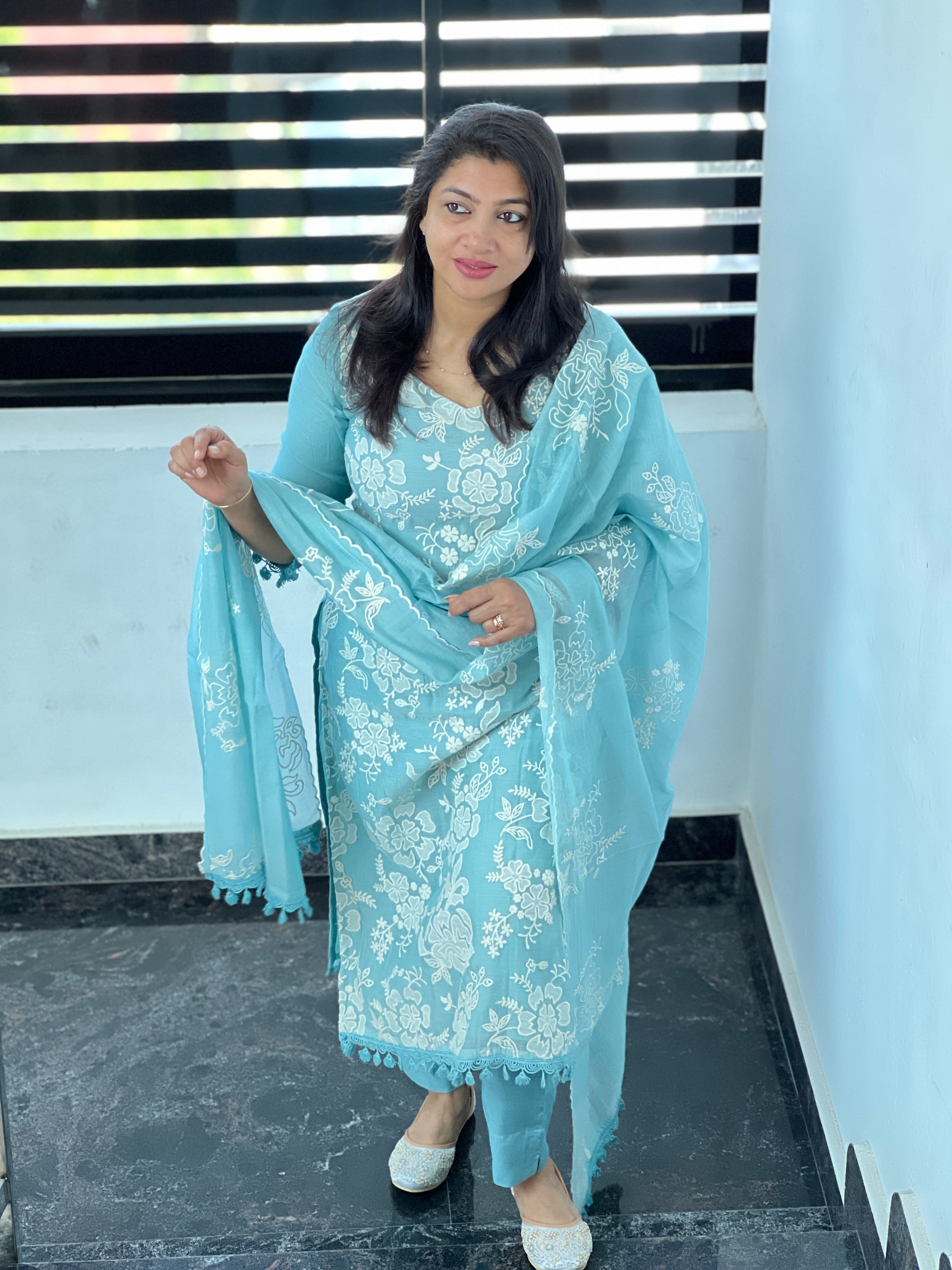 Floral Applique & Embroidery Detailed Pure Mul Chanderi Salwar Set | SRF103